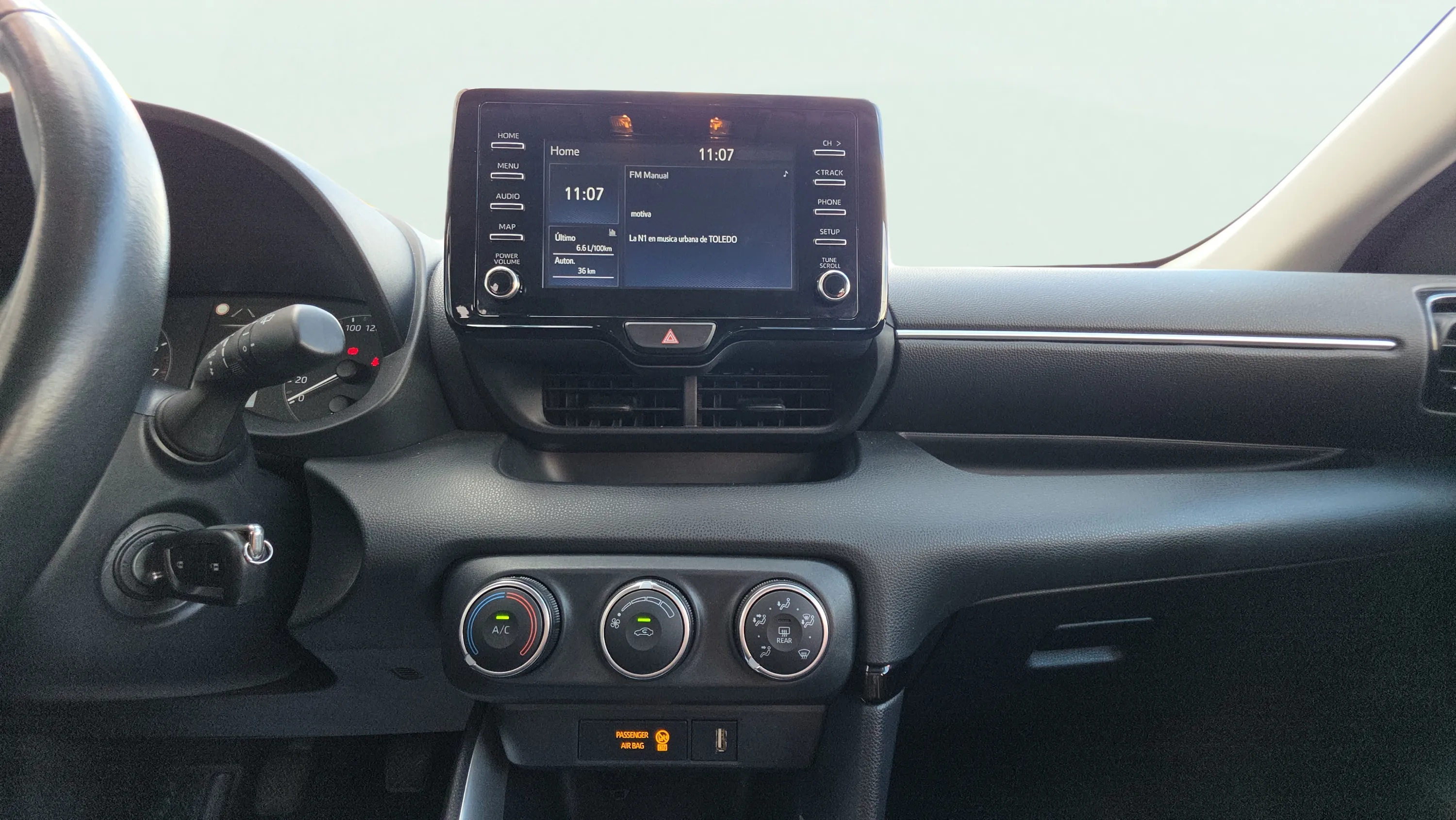 Toyota Yaris 1.0 70 Active Tech - foto 11