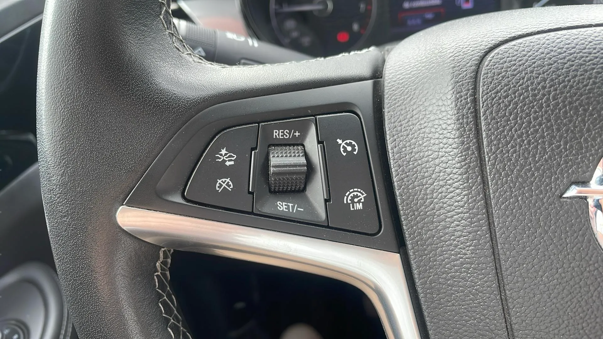Opel Mokka 1.4 T 4x2 Innovation - foto 30