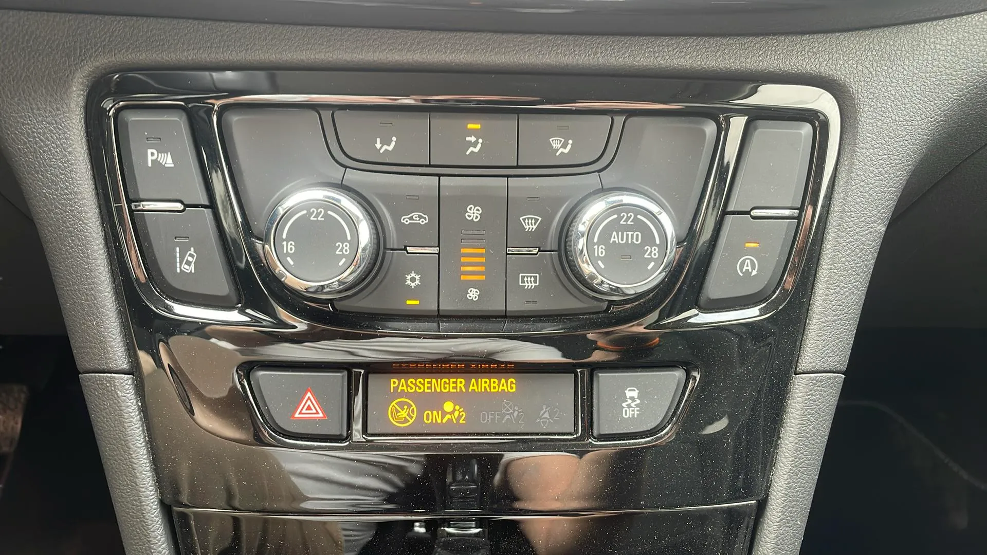 Opel Mokka 1.4 T 4x2 Innovation - foto 23