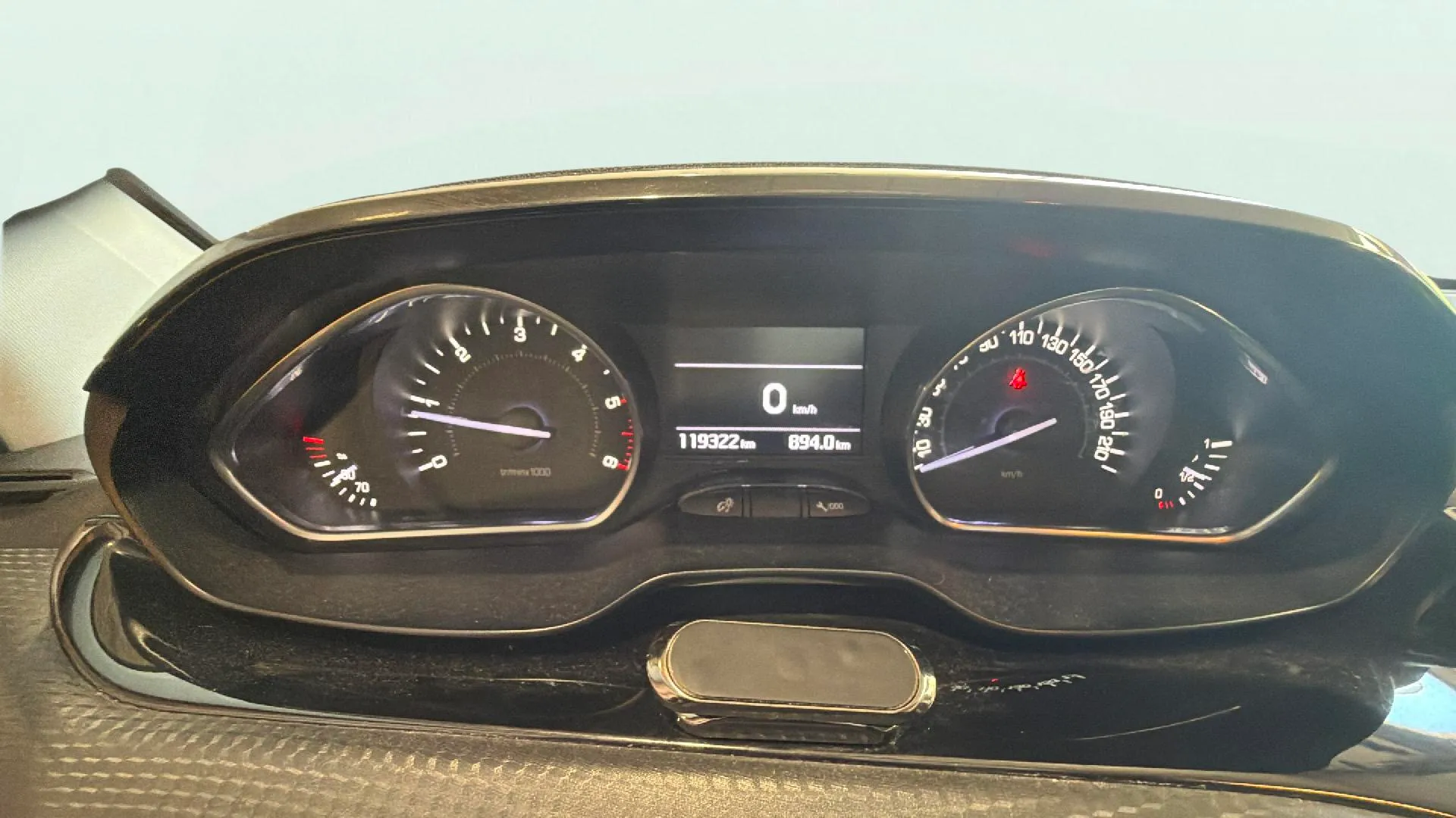 Peugeot 2008 Allure 1.6 BlueHDi - foto 16