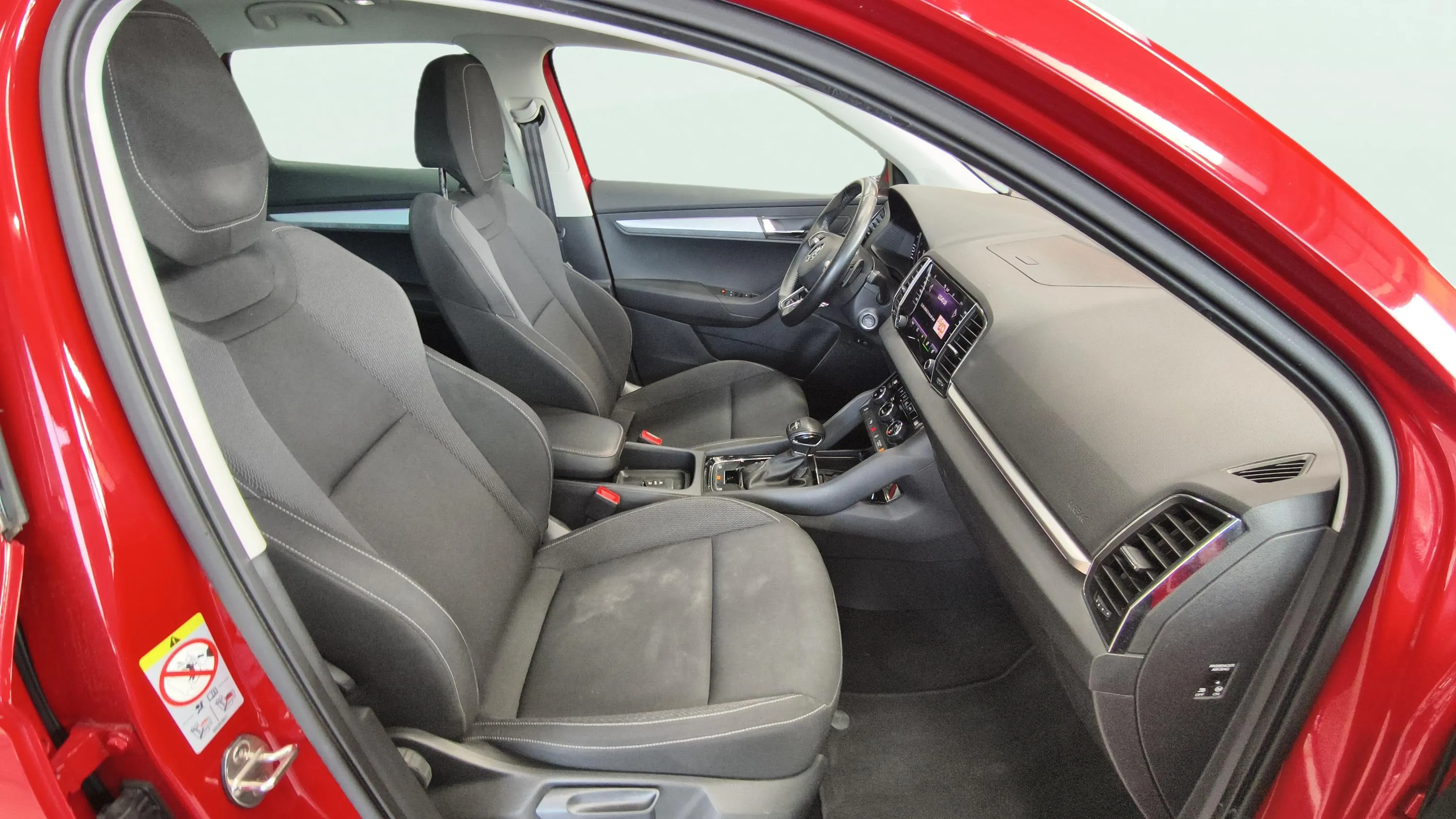 Škoda Karoq 1.5 TSI DSG ACT Selection - foto 12