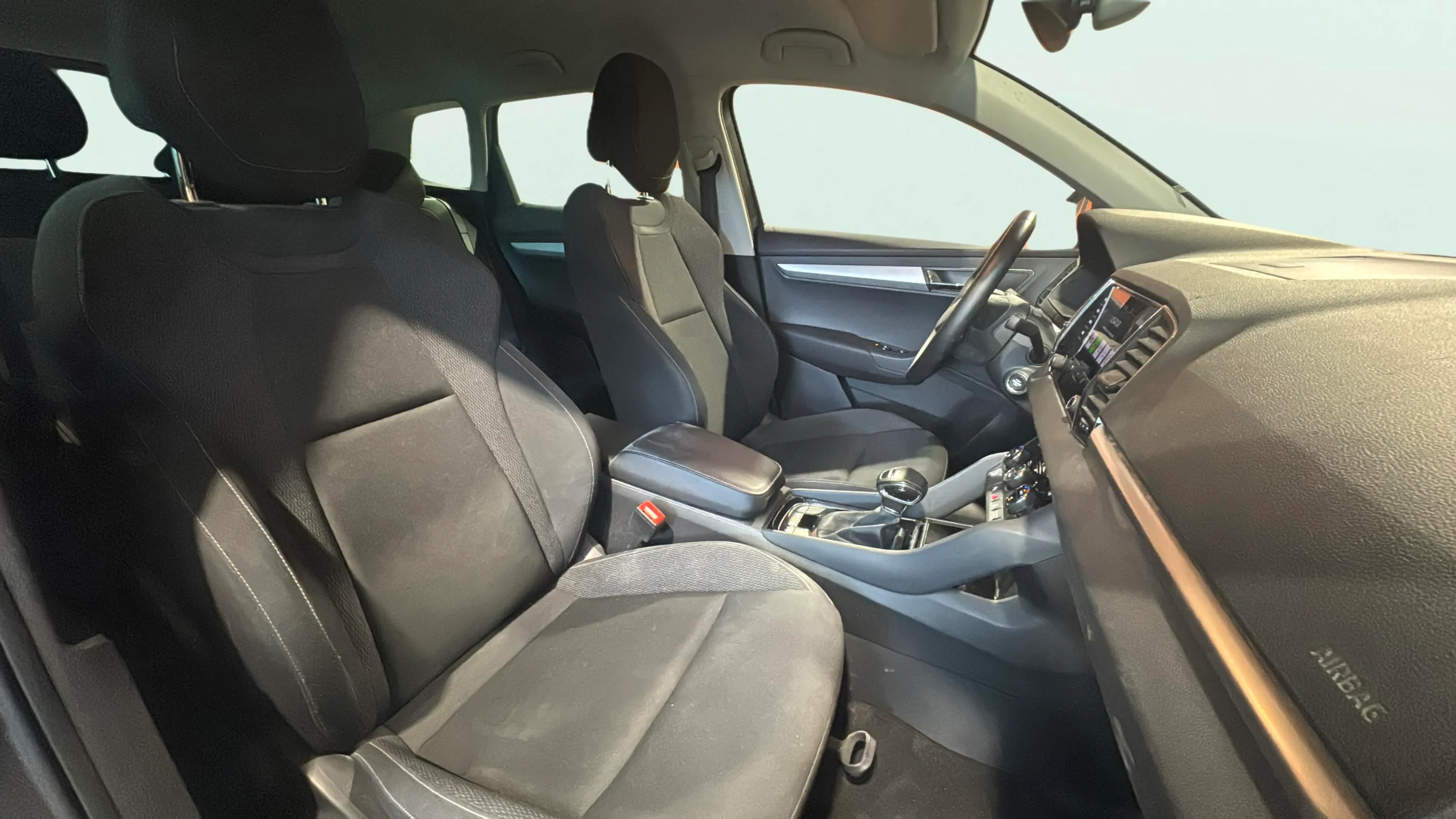 Škoda Karoq 1.5 TSI DSG ACT Selection - foto 18