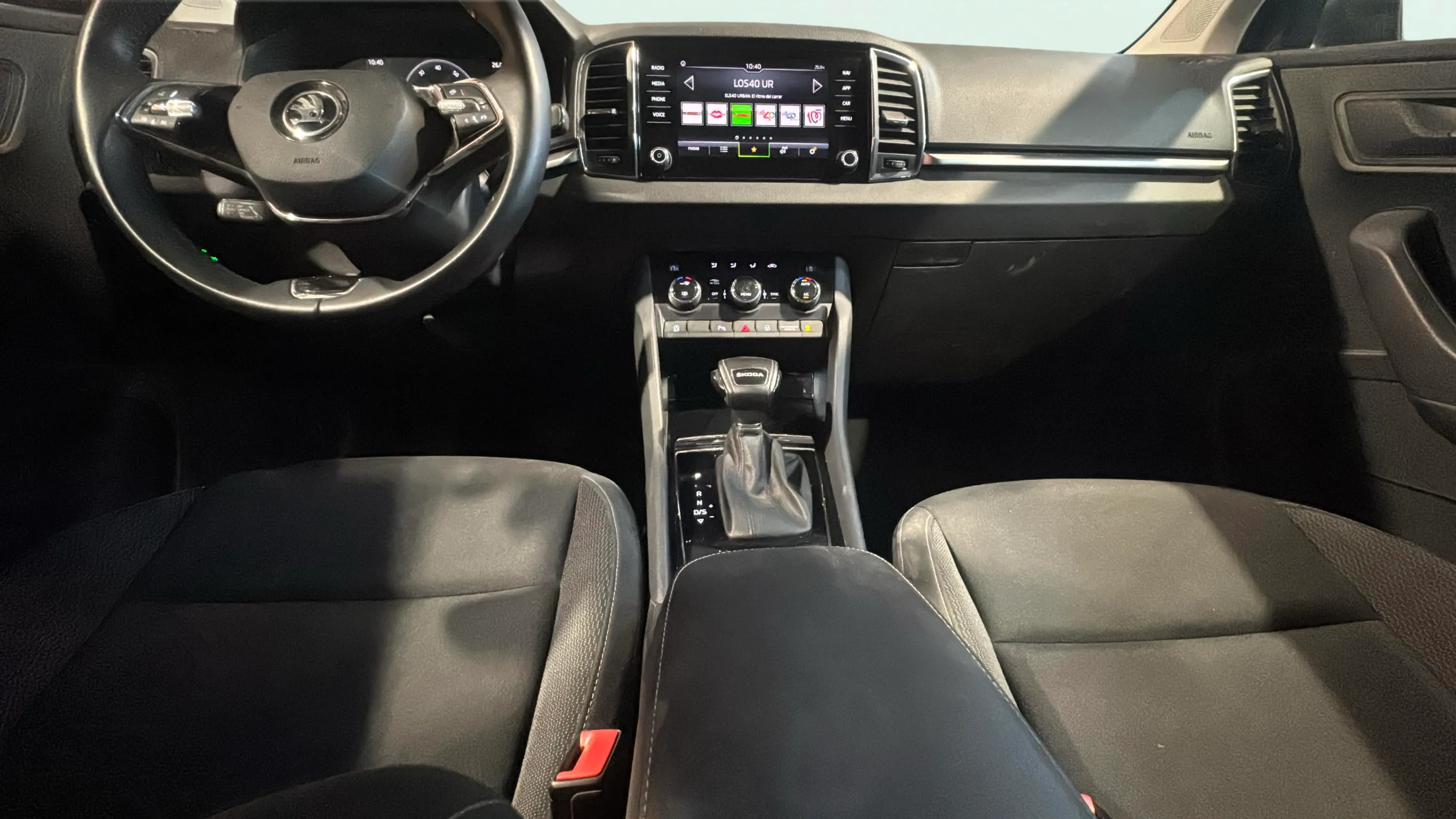 Škoda Karoq 1.5 TSI DSG ACT Selection - foto 12