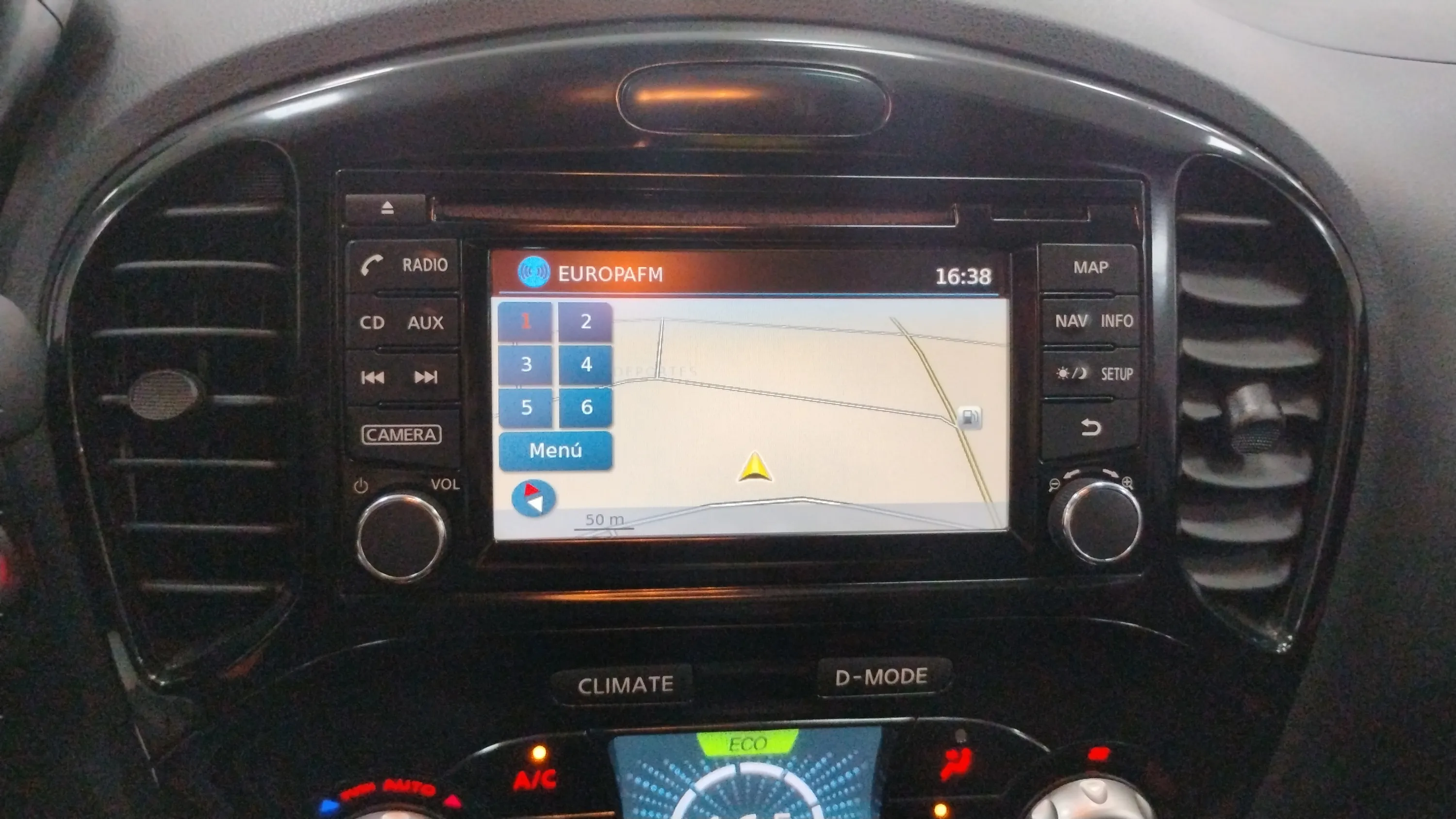 Nissan Juke DIG-T EU6 N-Connecta - foto 21