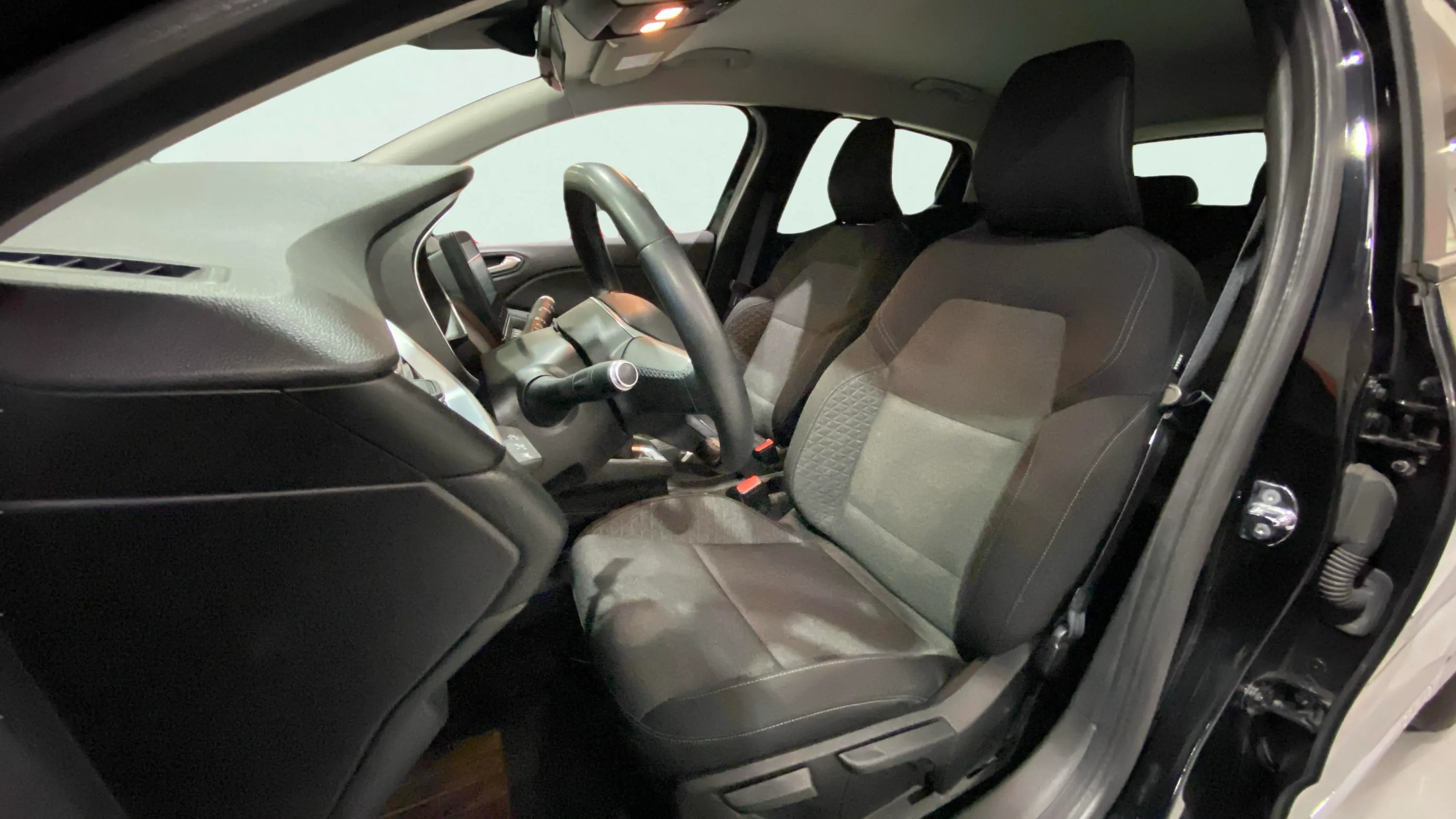 Renault Clio Zen TCe - foto 10