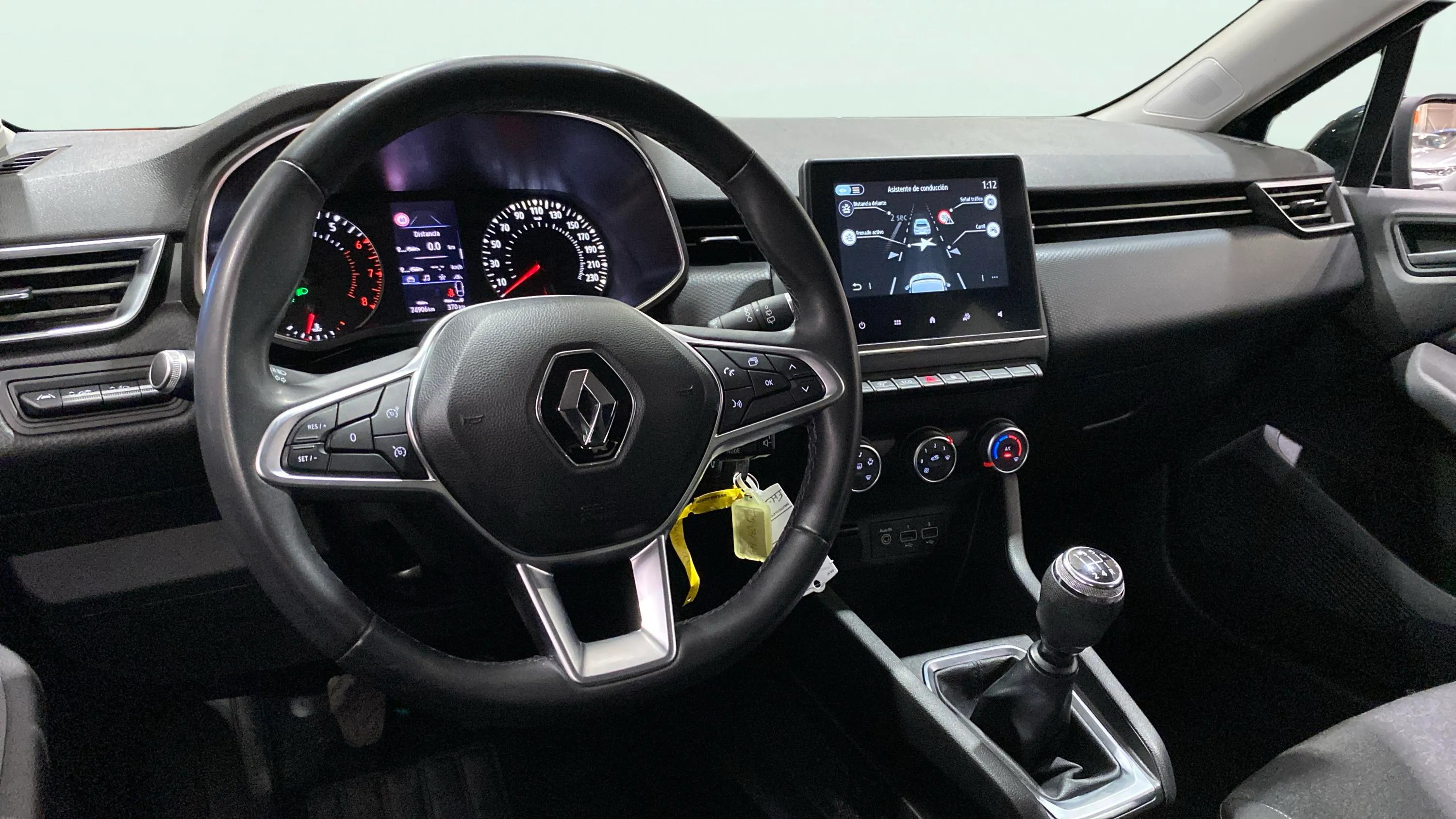 Renault Clio Zen TCe - foto 29