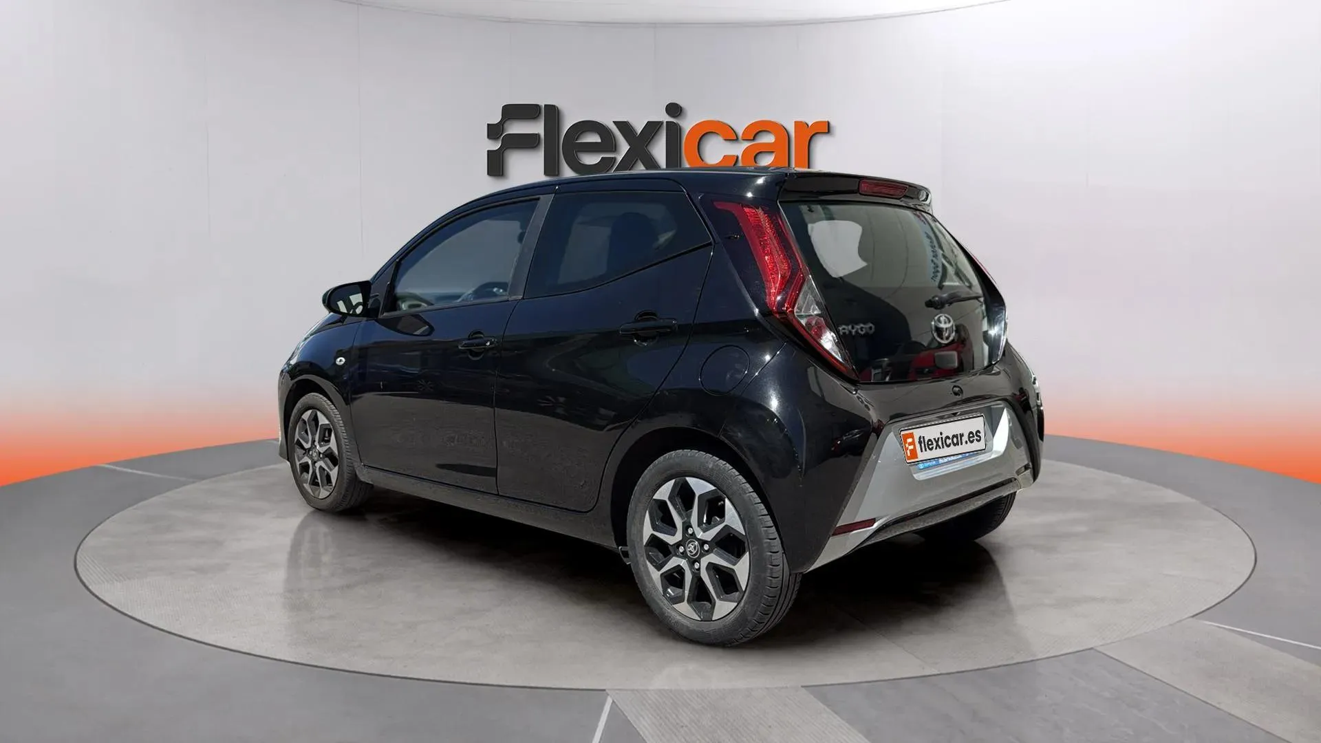 Toyota Aygo 1.0 70 x-wave - foto 3