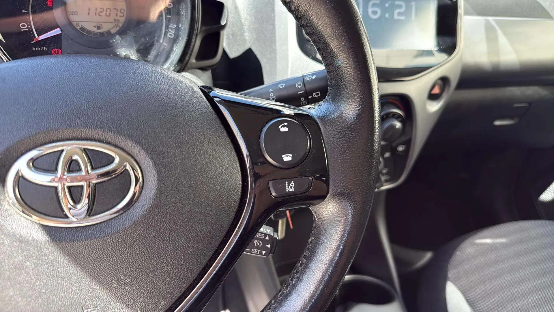 Toyota Aygo 1.0 70 x-wave - foto 23