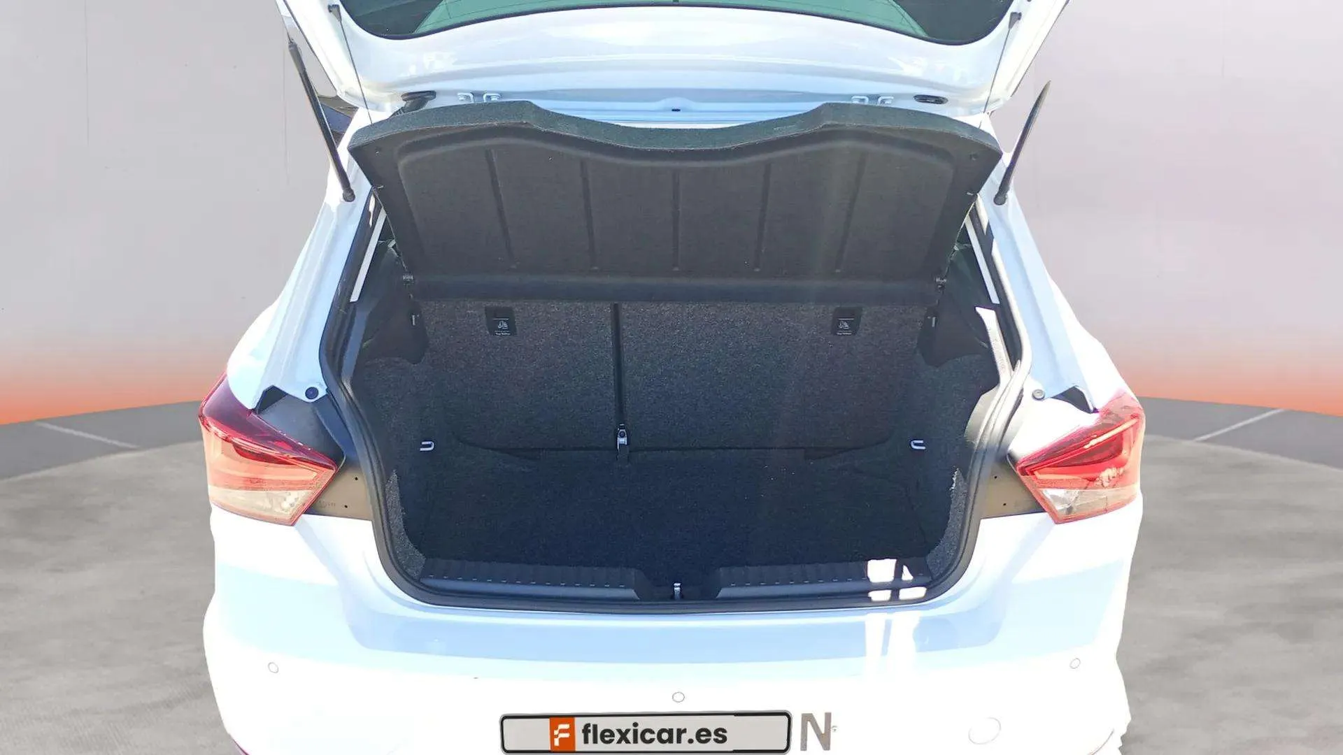 SEAT Ibiza 1.6 TDI DSG FR - foto 16