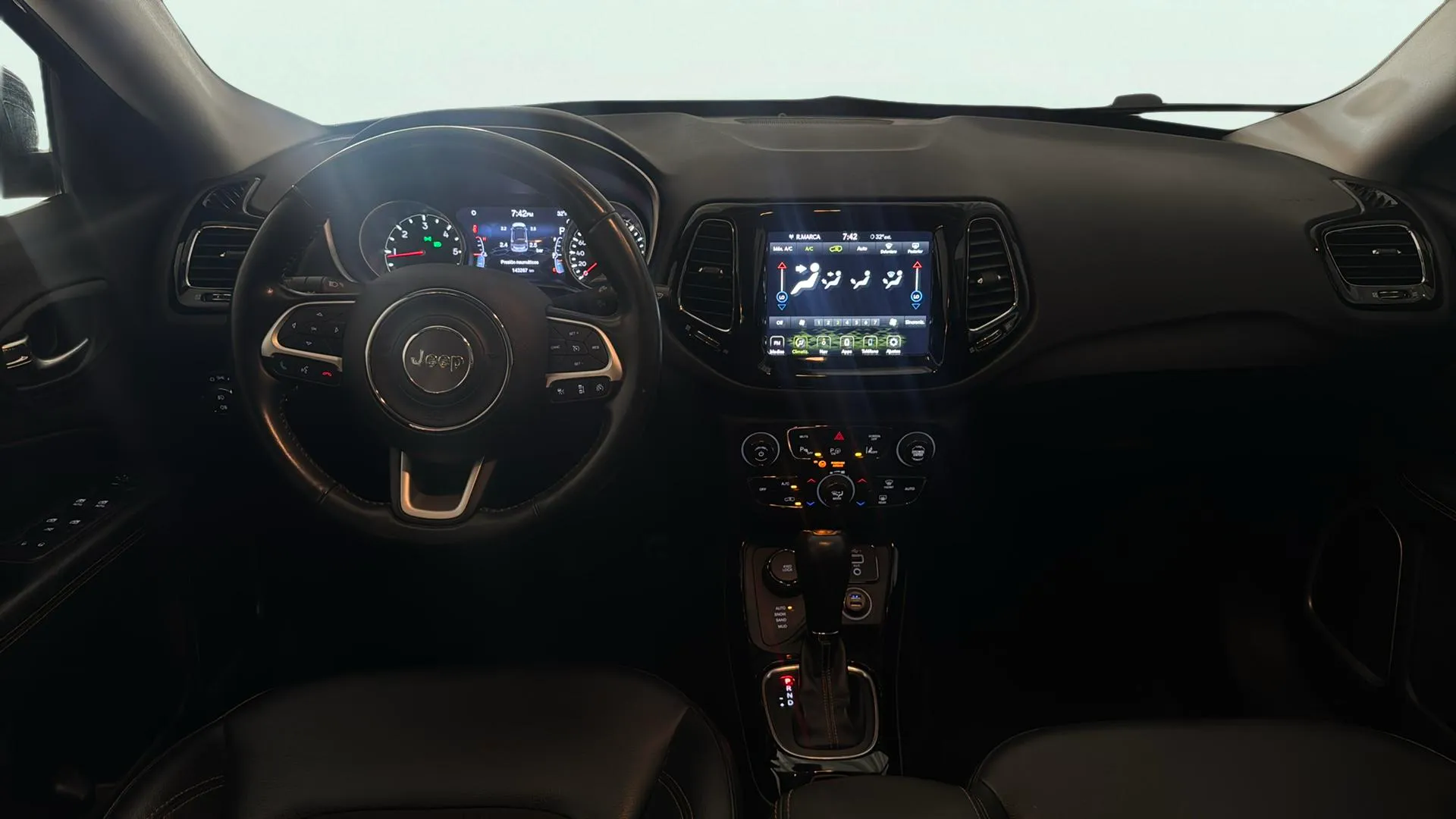 Jeep Compass 2.0 Mjet Limited 4x4 ATX - foto 10