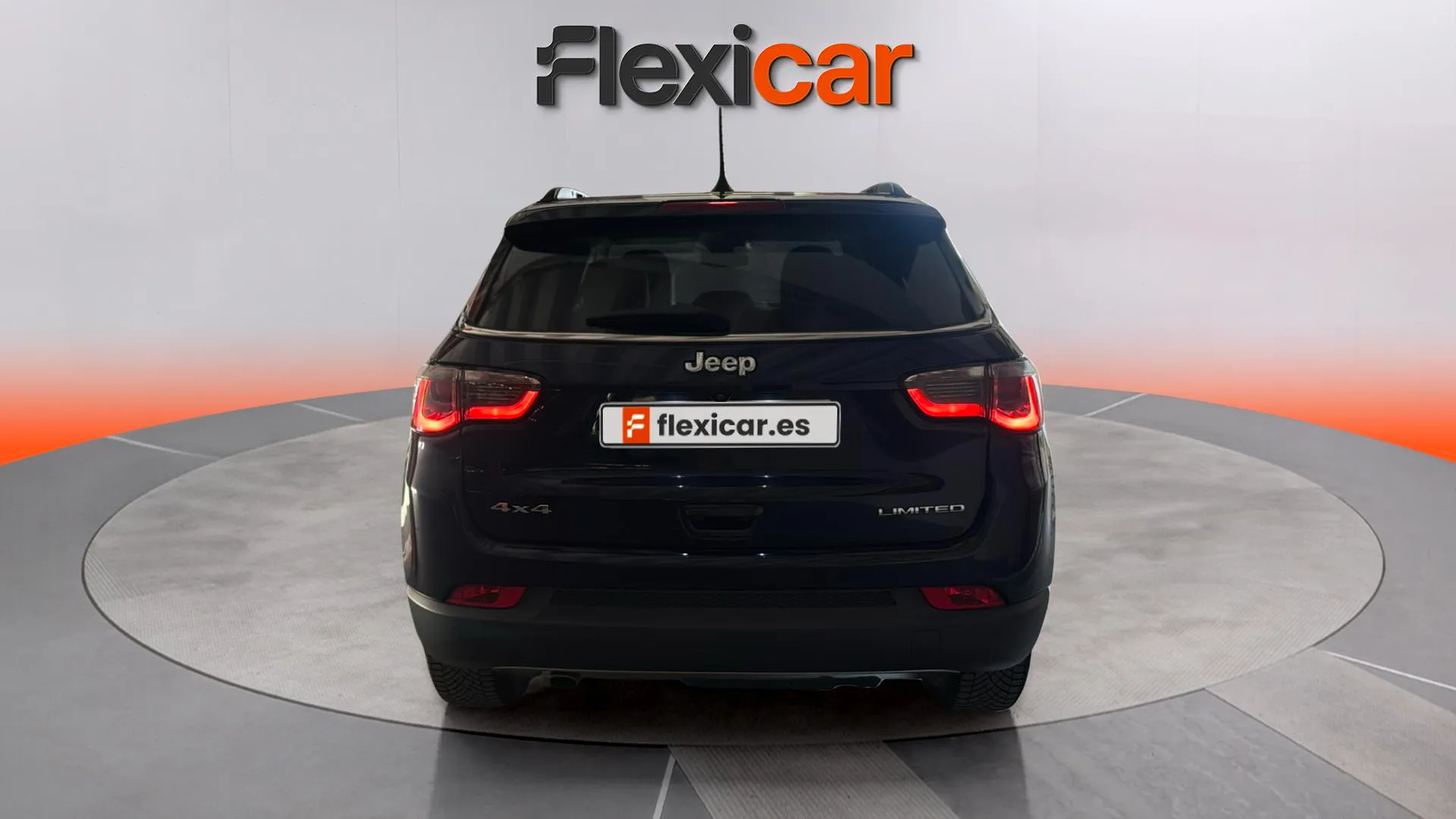 Jeep Compass 2.0 Mjet Limited 4x4 ATX - foto 4