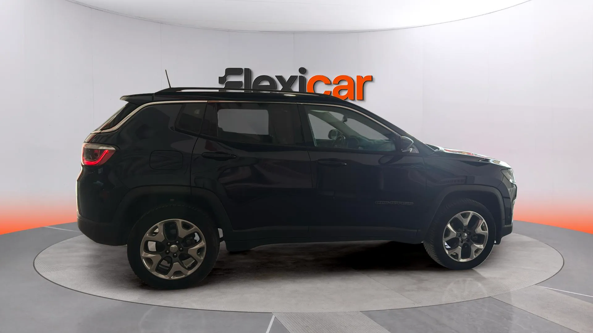 Jeep Compass 2.0 Mjet Limited 4x4 ATX - foto 6