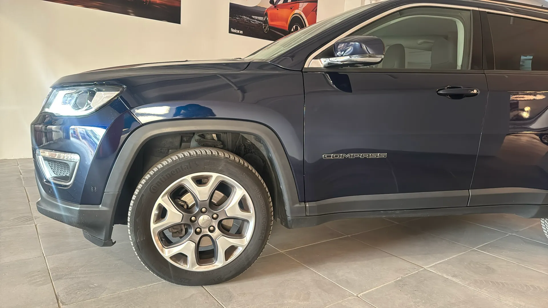 Jeep Compass 2.0 Mjet Limited 4x4 ATX - foto 31