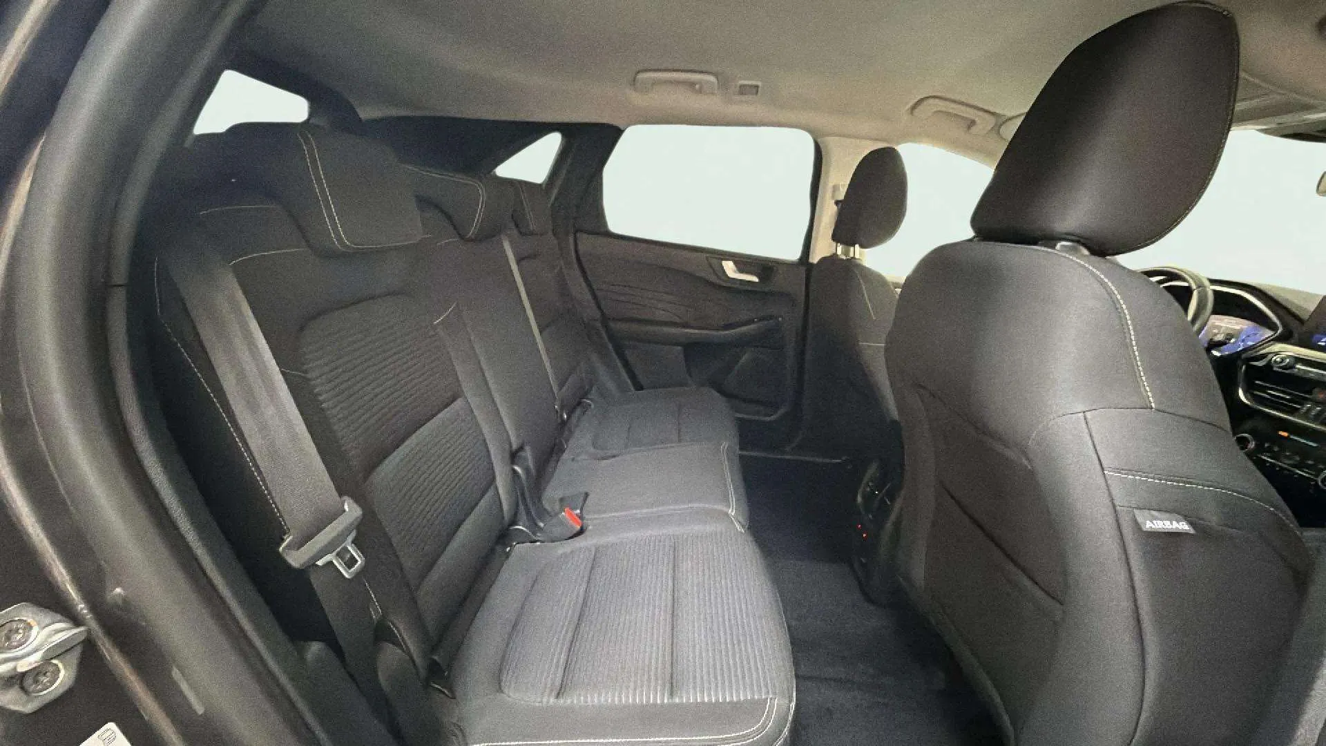 Ford Kuga Titanium 1.5 EcoBoost - foto 21