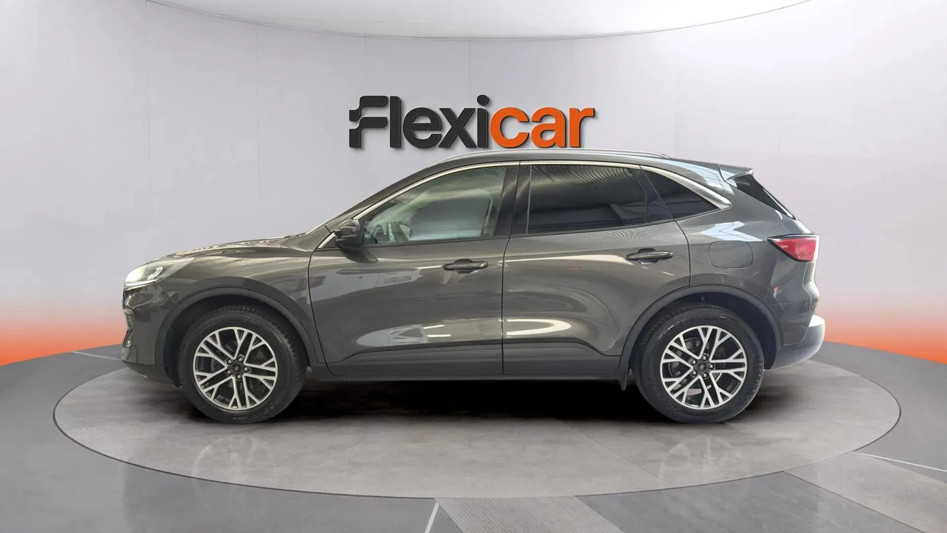 Ford Kuga Titanium 1.5 EcoBoost - foto 7