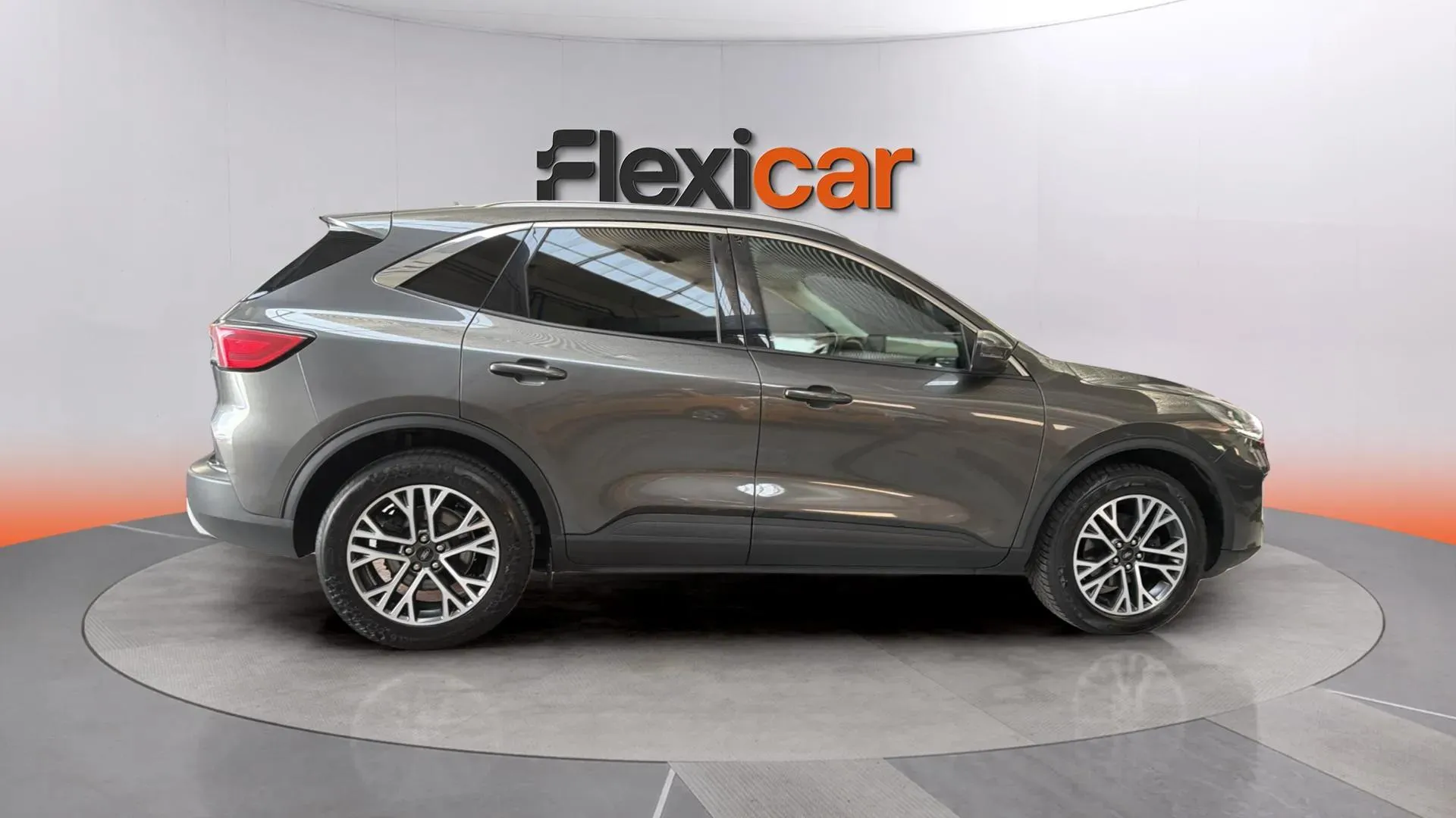 Ford Kuga Titanium 1.5 EcoBoost - foto 6