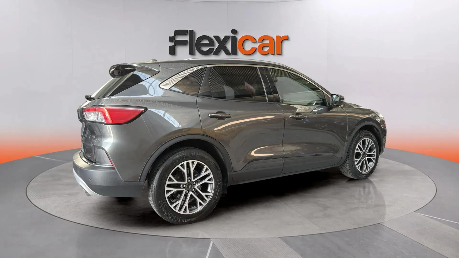 Ford Kuga Titanium 1.5 EcoBoost - foto 5