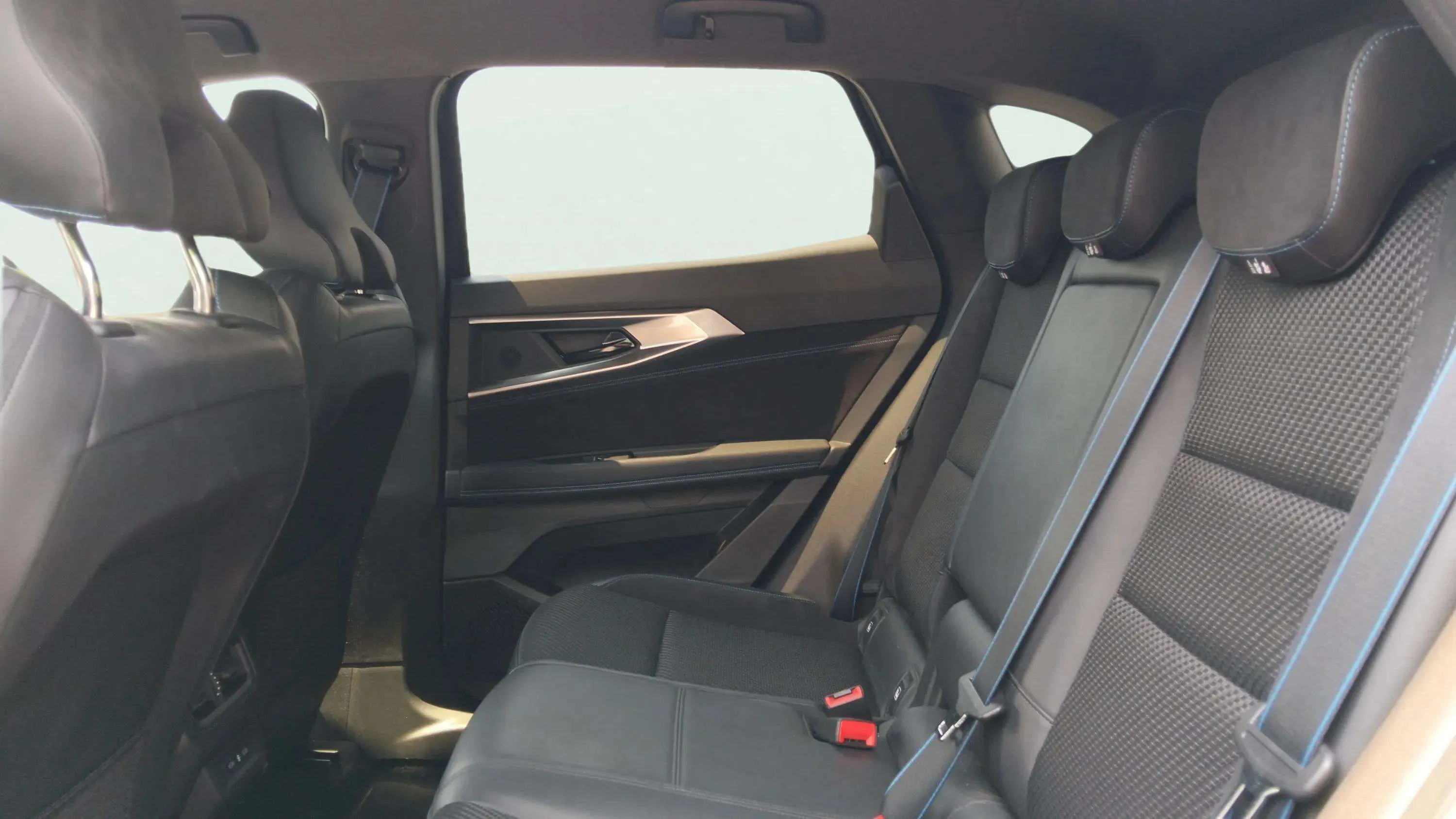 Renault Austral Techno Esprit Alpin Mild Hybrid - foto 10