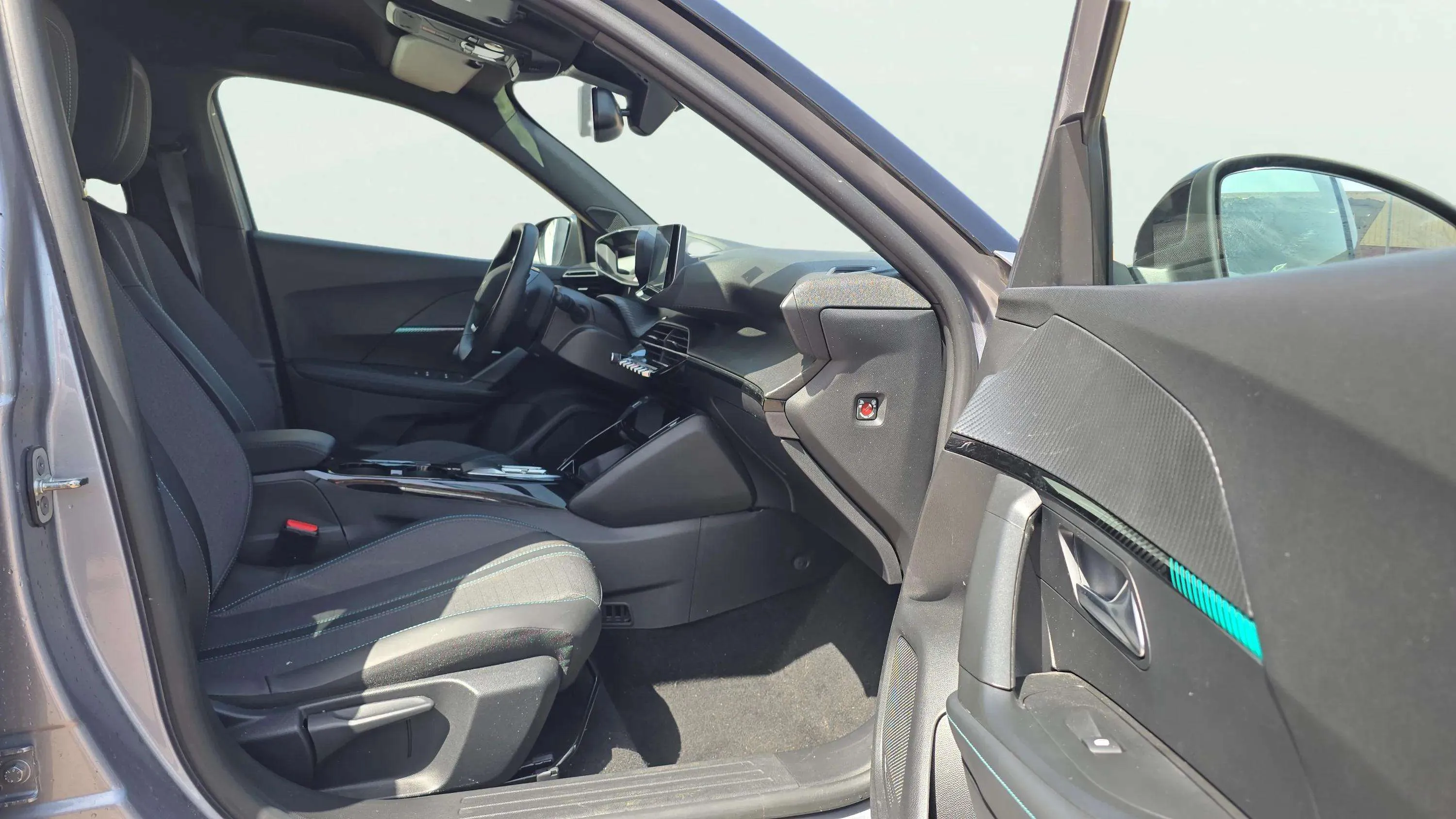 Peugeot 2008 Eléctrico Allure 136 - foto 17