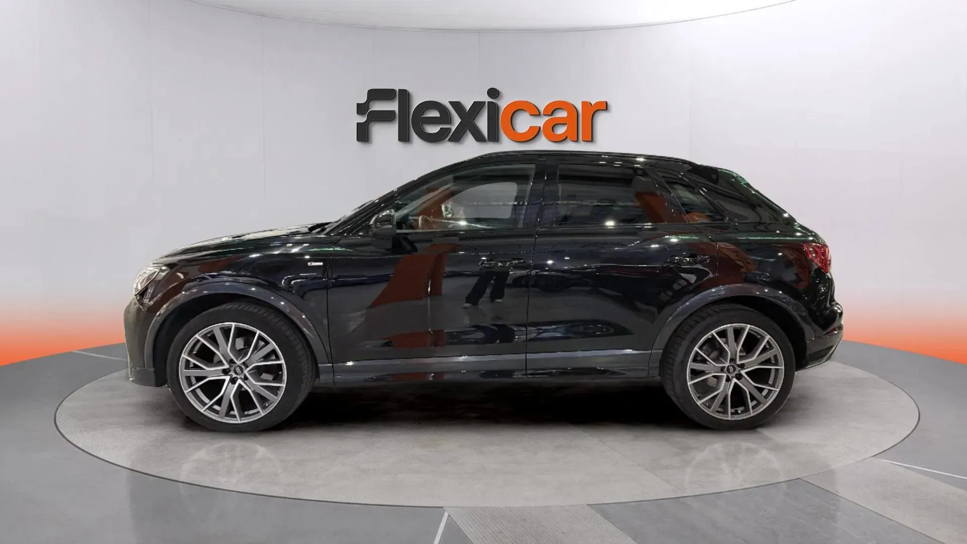 Audi Q3 Black line 35 TDI S tronic - foto 4