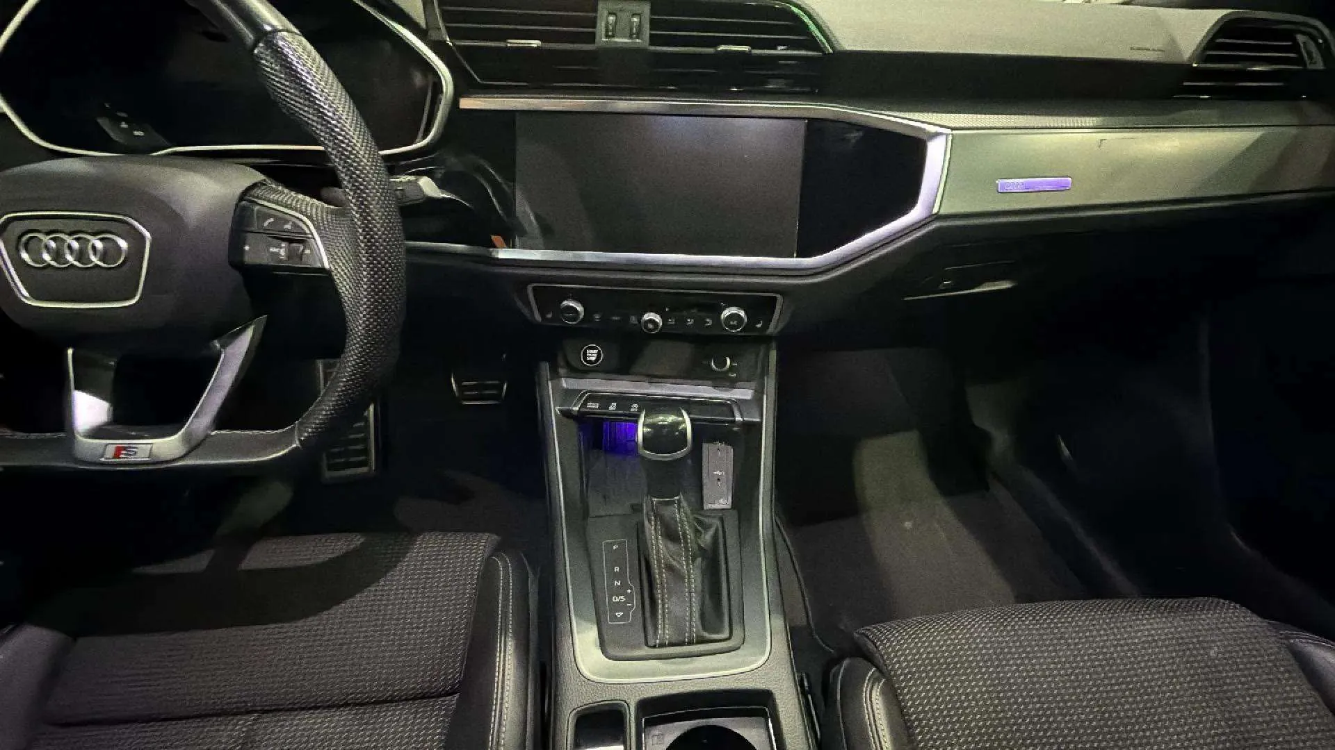Audi Q3 Black line 35 TDI S tronic - foto 12