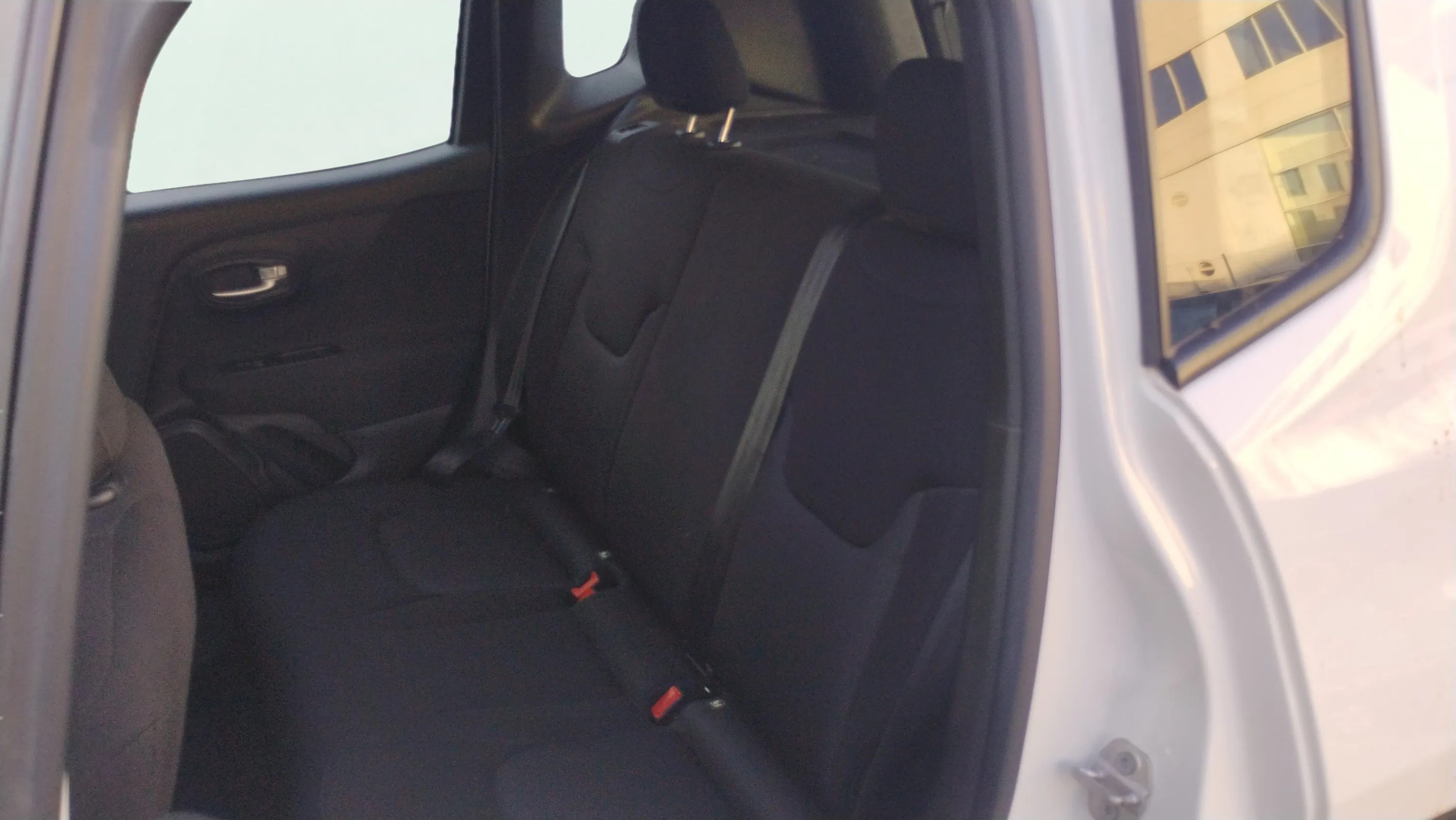 Jeep Renegade 1.0G Sport 4x2 - foto 18