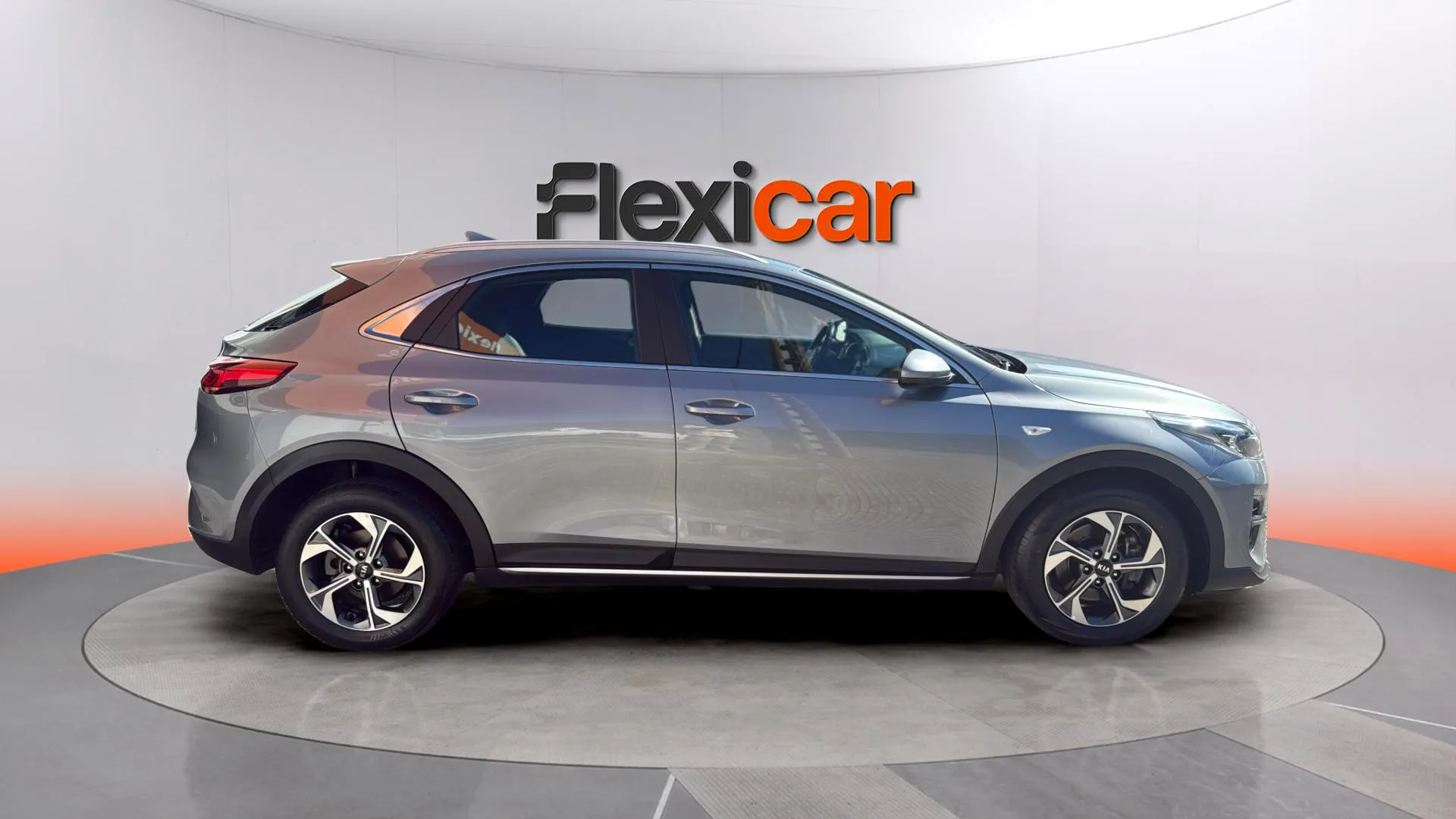 Kia XCeed 1.5 MHEV iMT Drive - foto 8