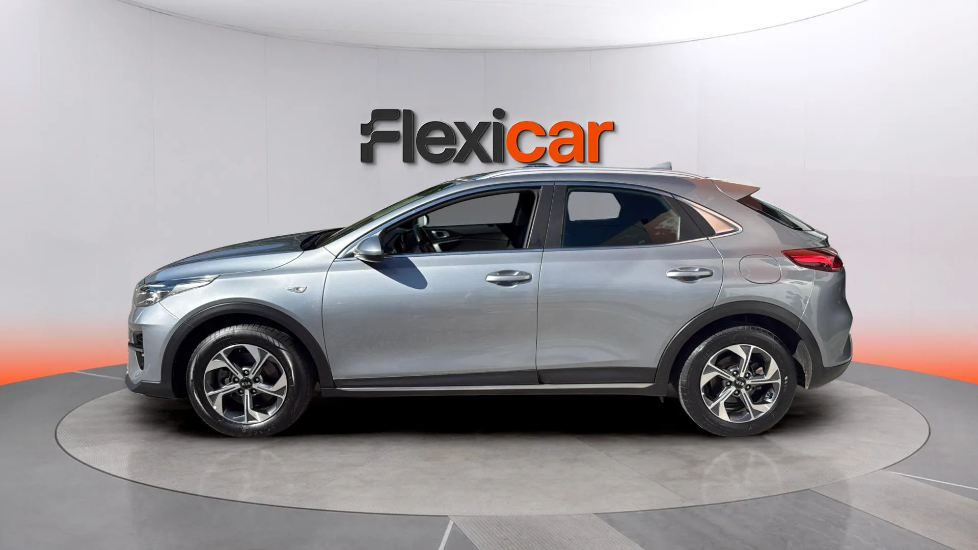 Kia XCeed 1.5 MHEV iMT Drive - foto 4