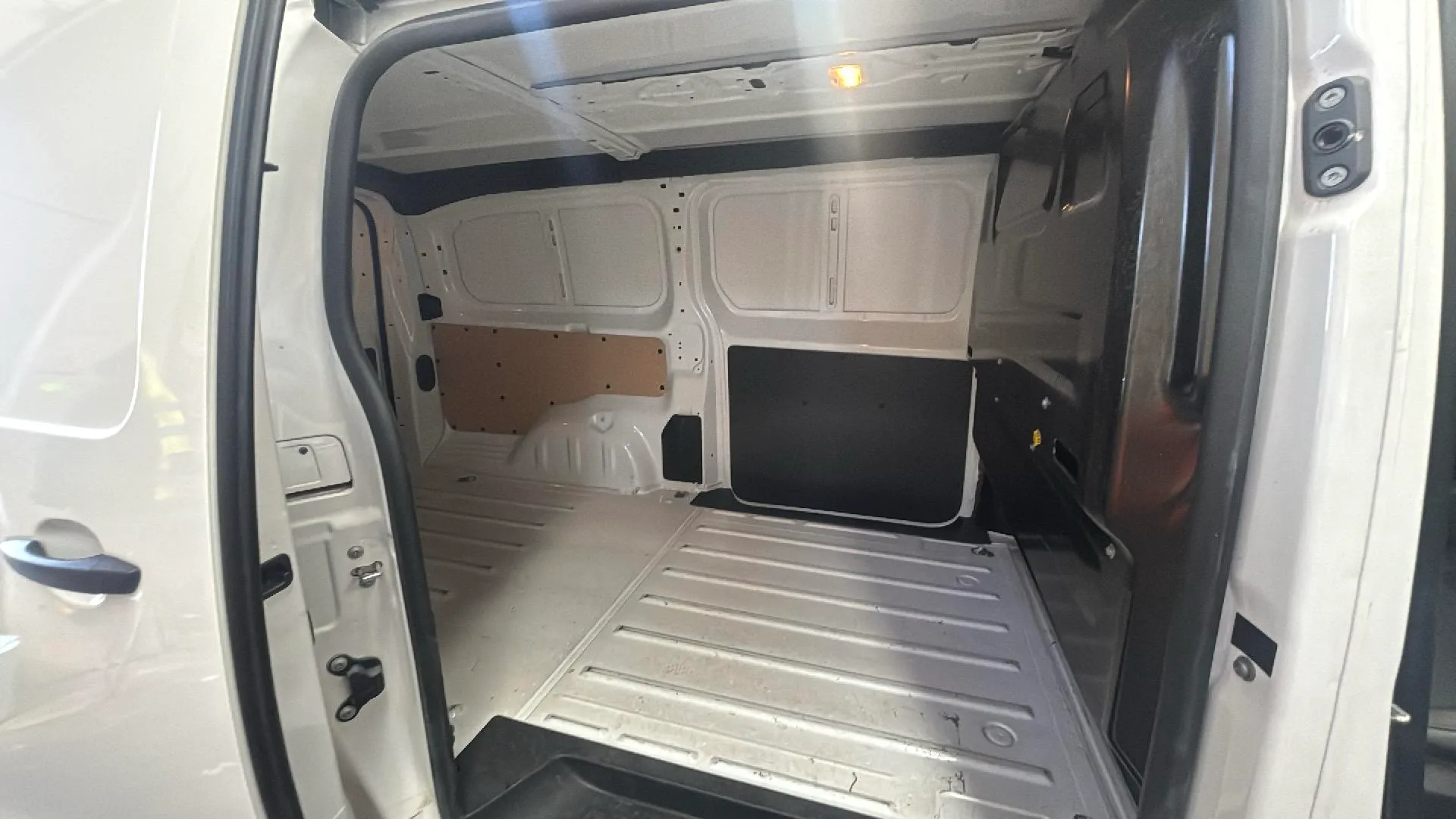 Citroën Jumpy g. 1.5 BlueHDi Talla XL 100 - foto 15