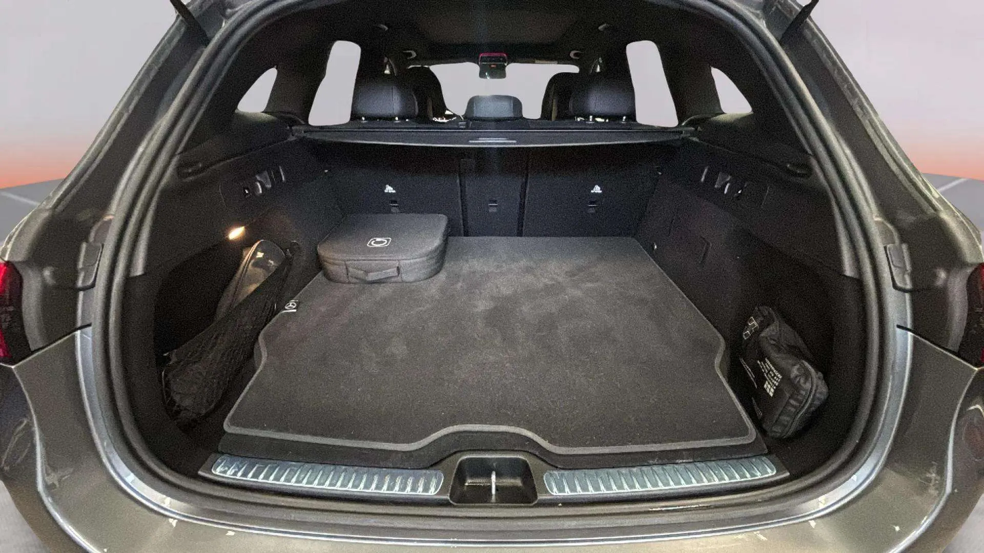 Mercedes-Benz GLC 300 e 4MATIC - foto 8