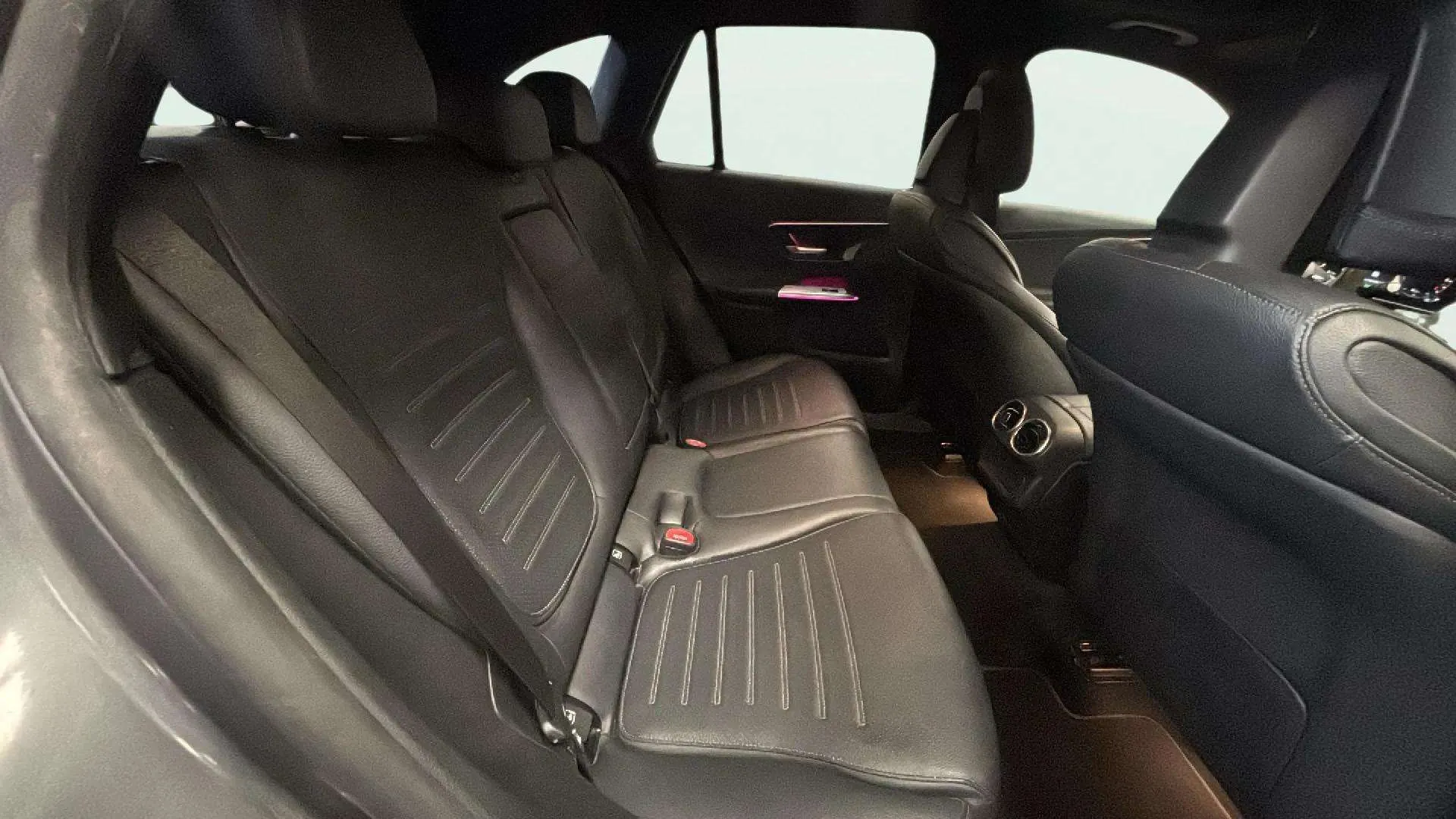 Mercedes-Benz GLC 300 e 4MATIC - foto 16
