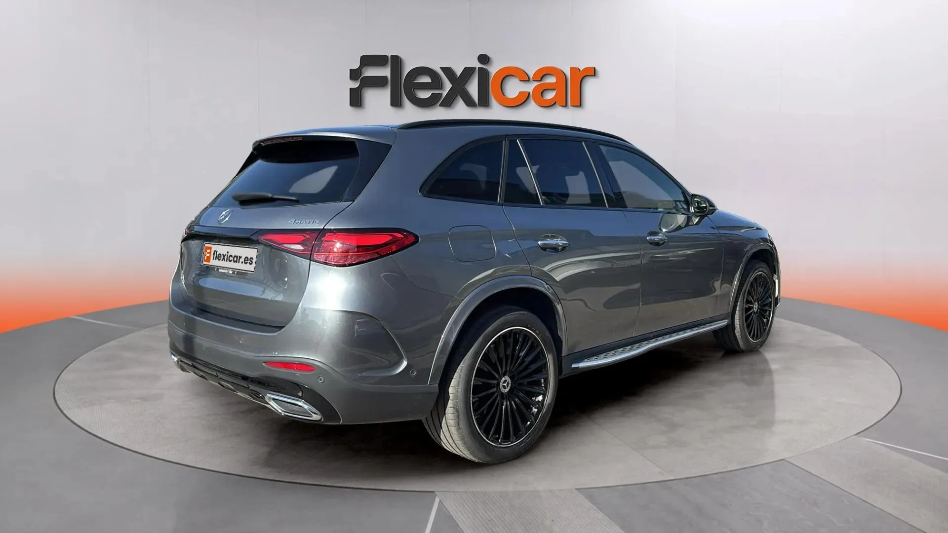 Mercedes-Benz GLC 300 e 4MATIC - foto 6