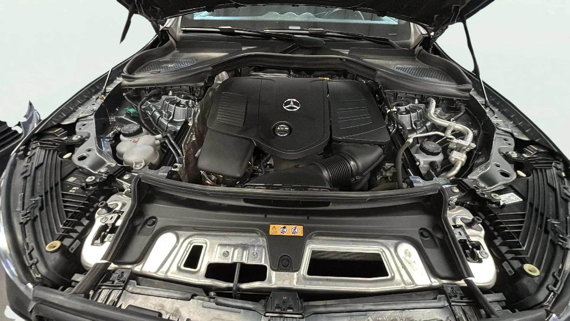 Mercedes-Benz GLC 300 e 4MATIC - foto 18