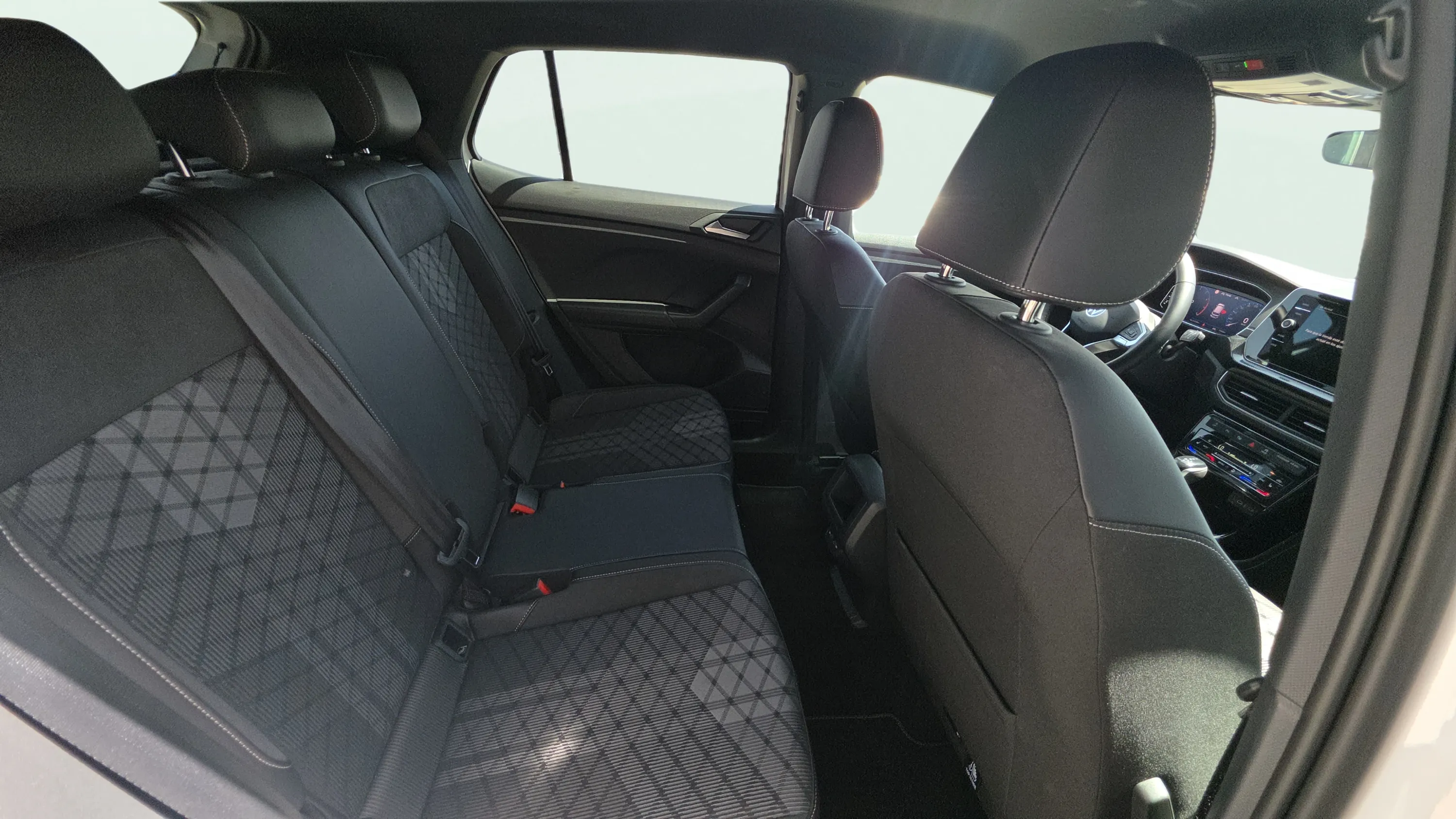 Volkswagen T-Cross R-Line 1.5 TSI DSG - foto 10