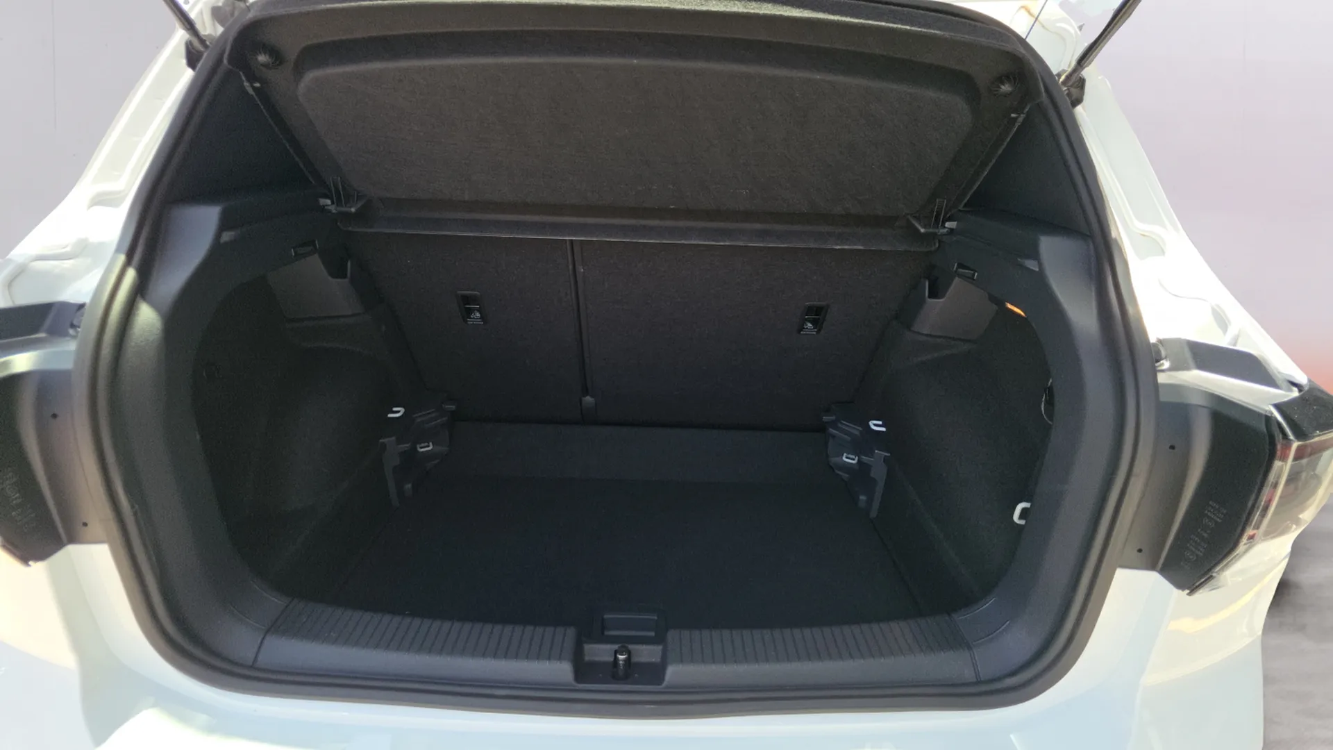 Volkswagen T-Cross R-Line 1.5 TSI DSG - foto 13
