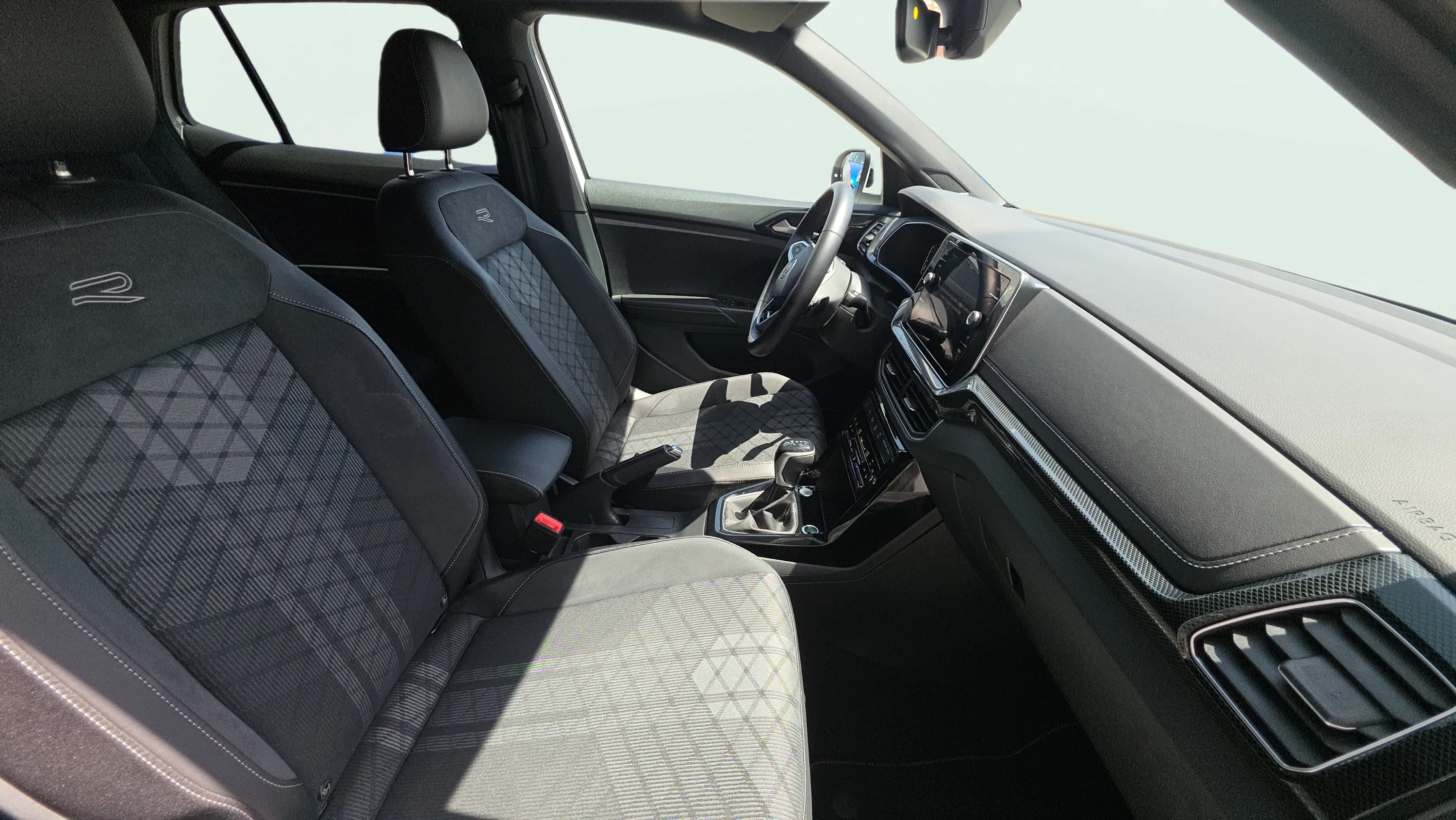 Volkswagen T-Cross R-Line 1.5 TSI DSG - foto 9