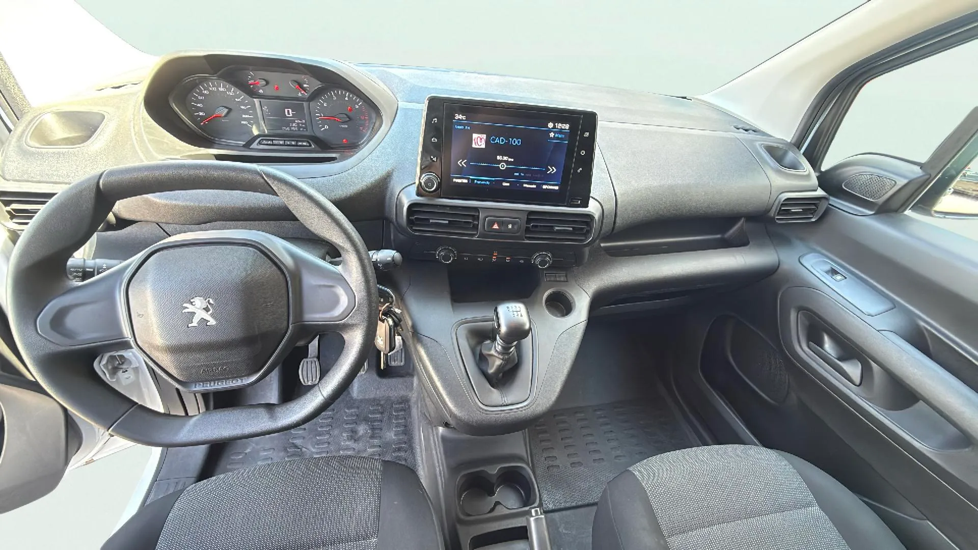 Peugeot Partner Pro 600KG BlueHDi - foto 10