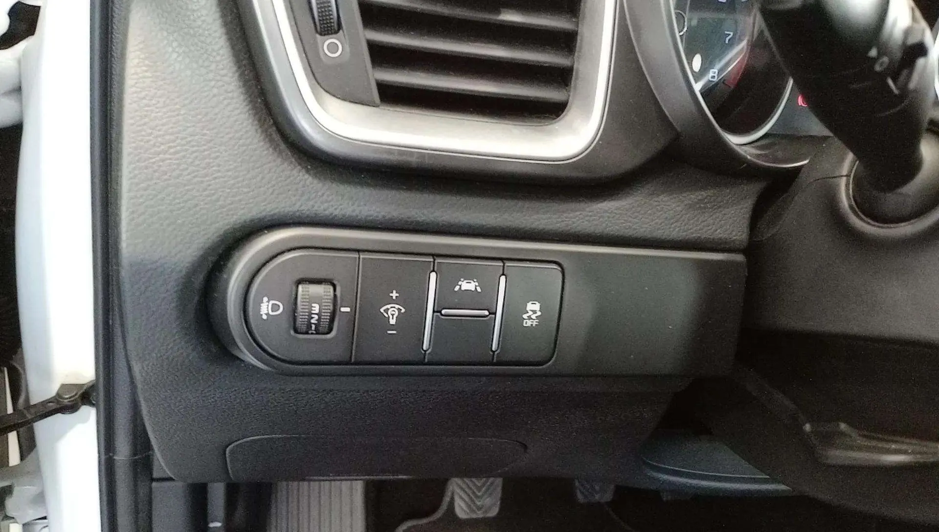 Kia Ceed 1.0 T-GDi - foto 9