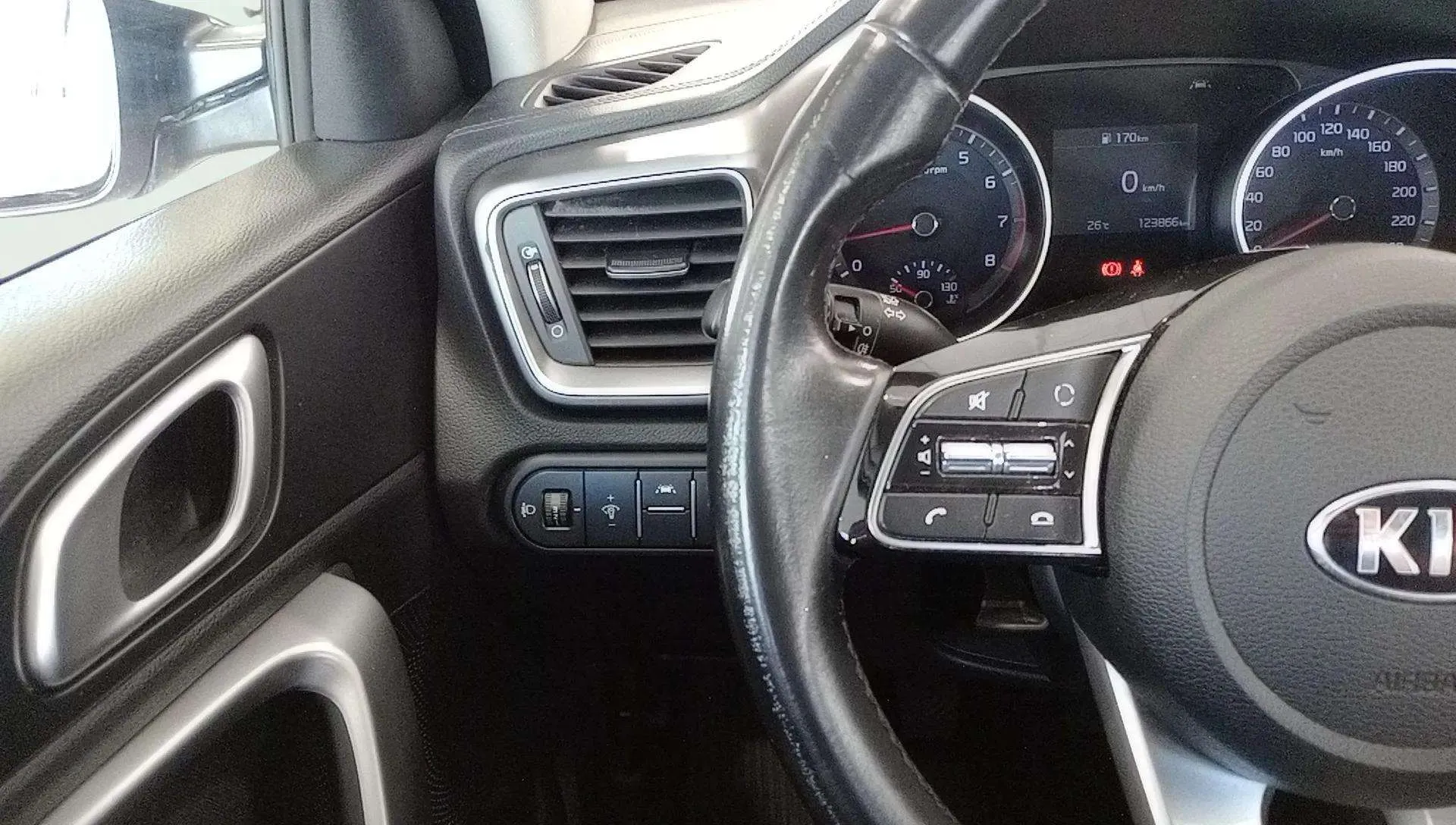 Kia Ceed 1.0 T-GDi - foto 11