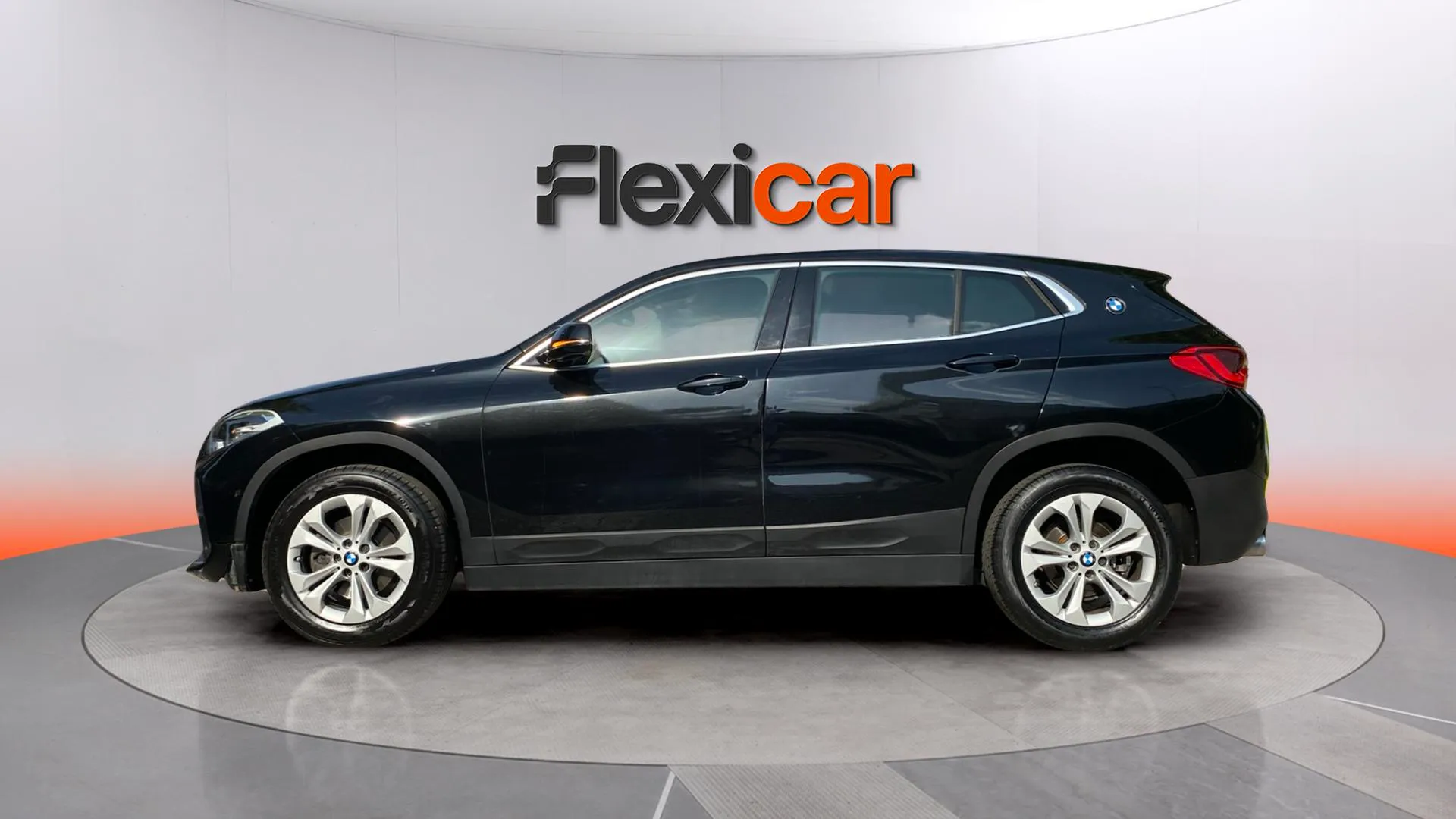 BMW X2 sDrive18d - foto 7