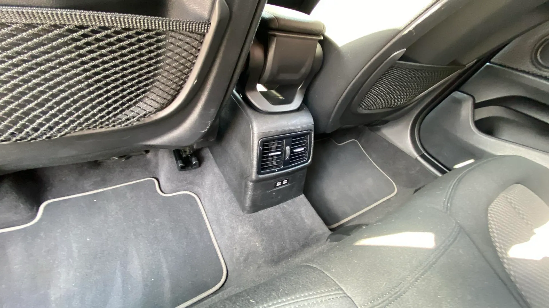 BMW X2 sDrive18d - foto 25