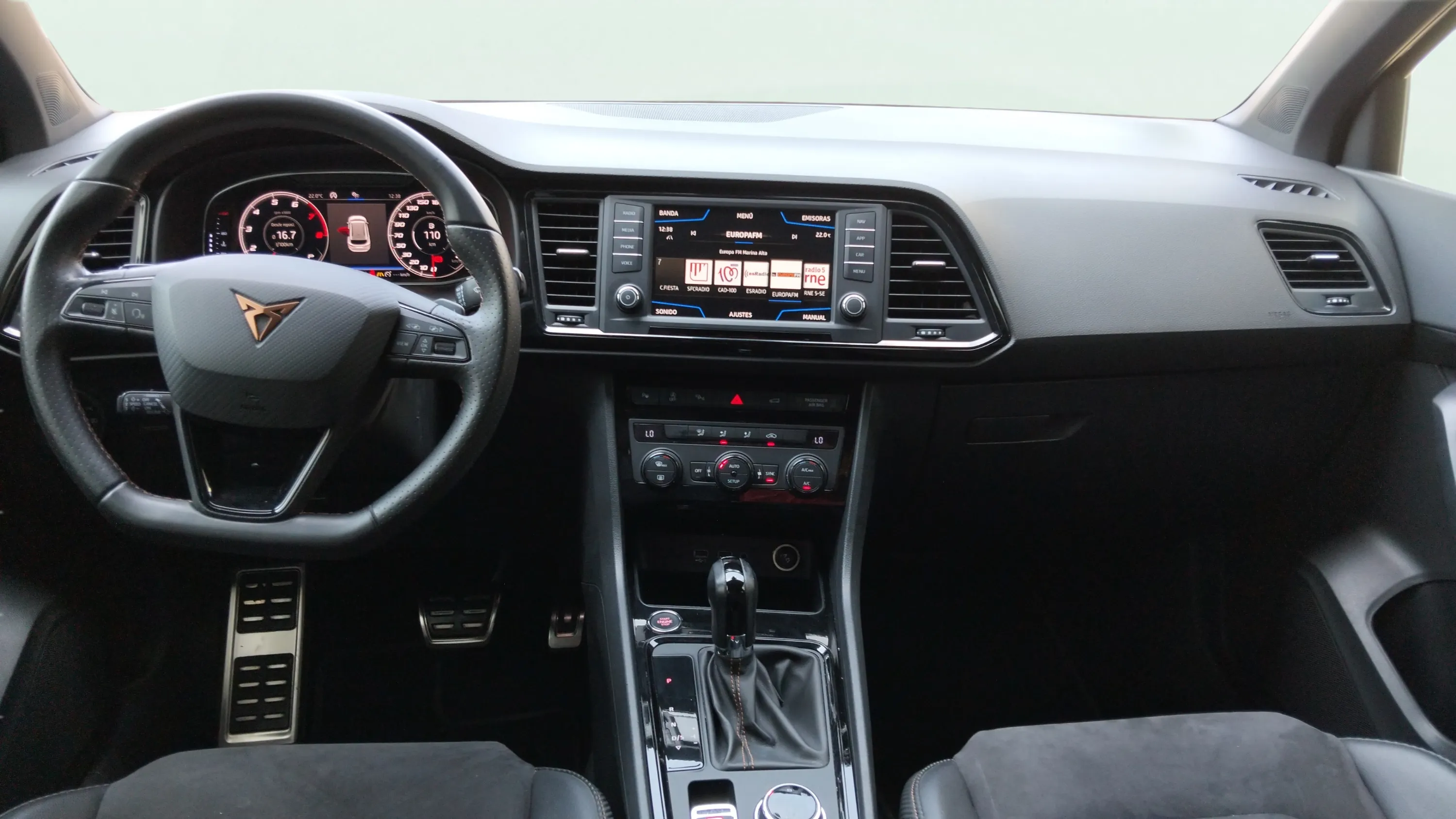 Cupra Ateca 2.0 TSI 4Drive DSG - foto 12