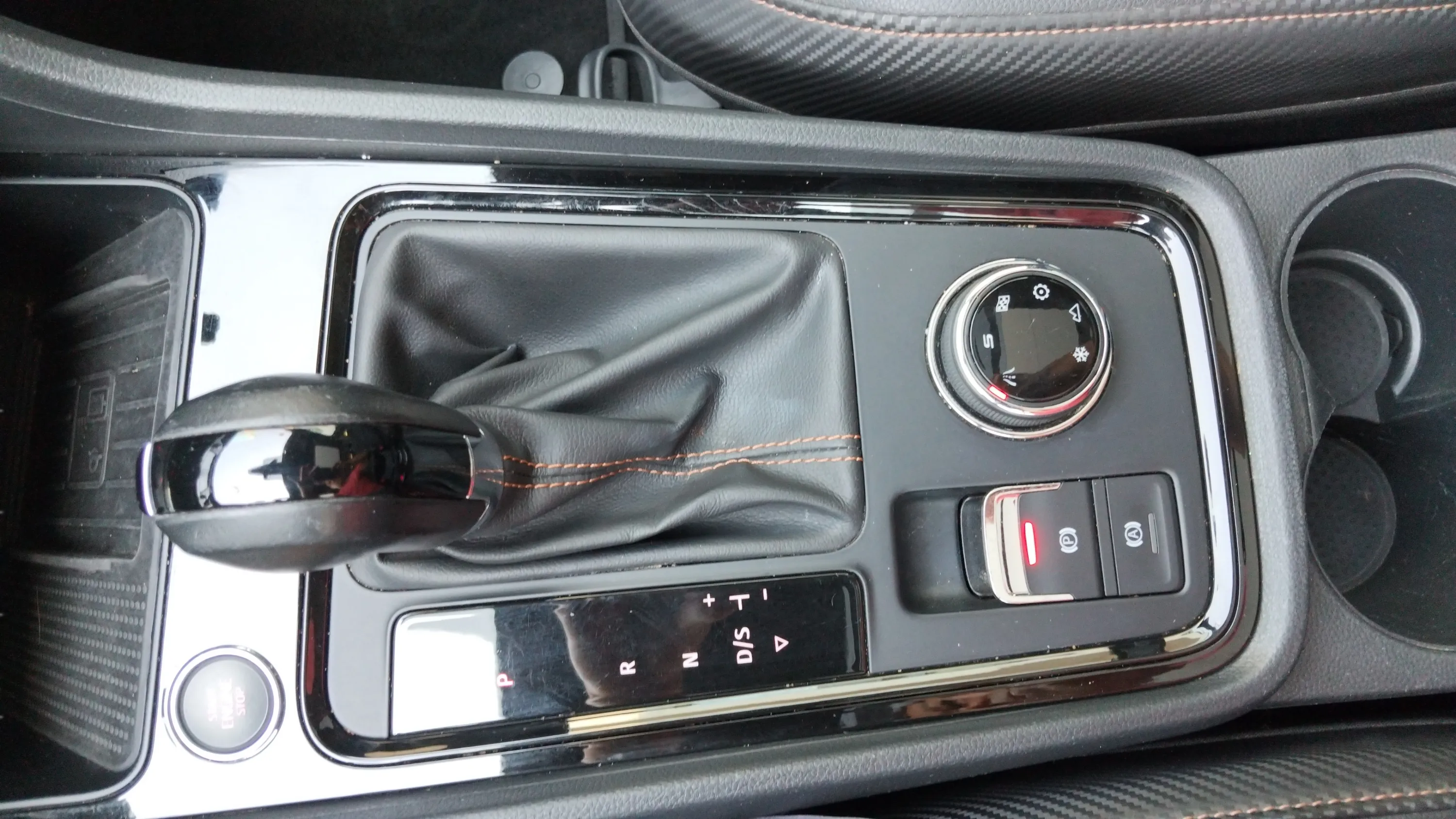 Cupra Ateca 2.0 TSI 4Drive DSG - foto 26