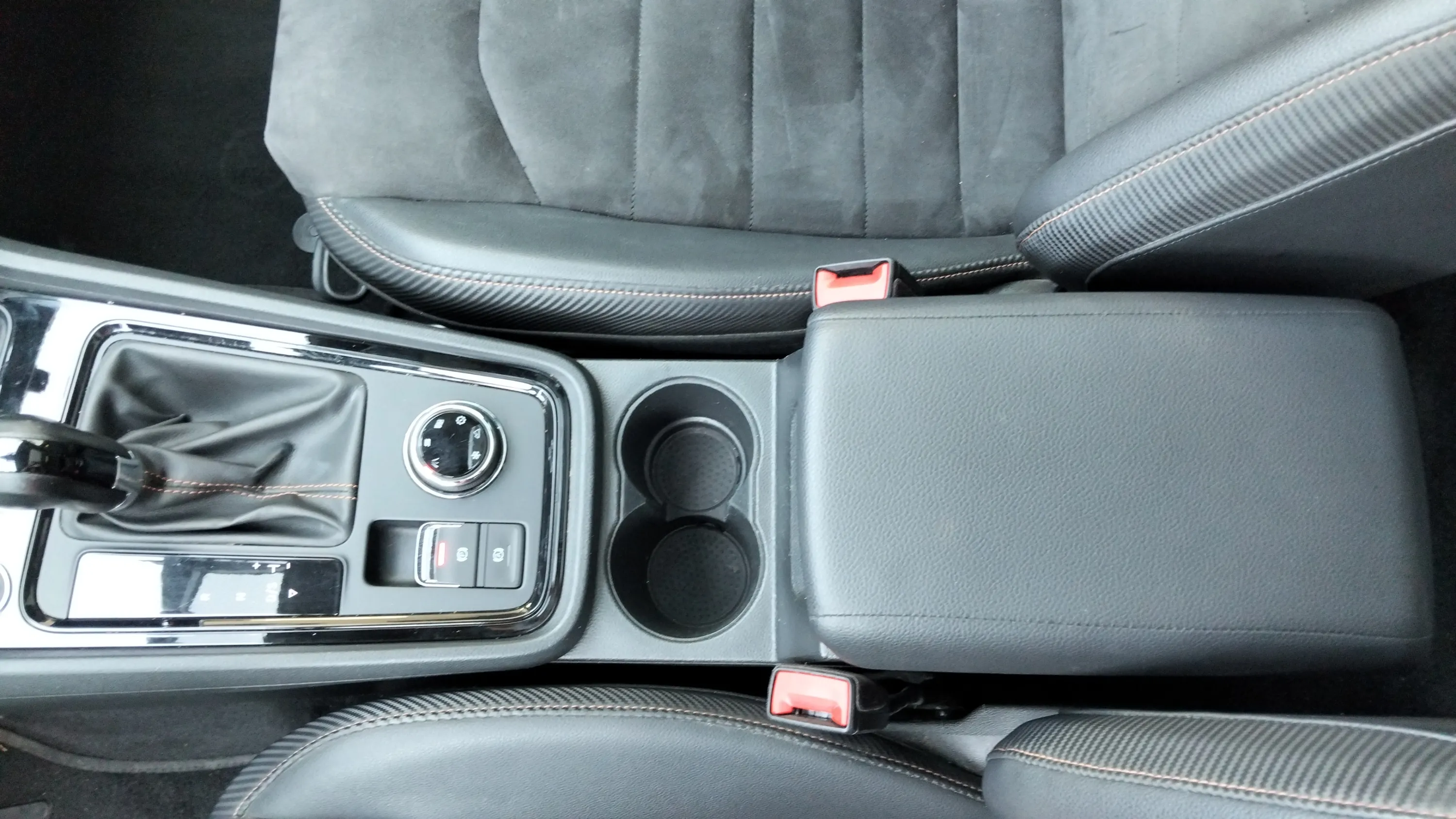 Cupra Ateca 2.0 TSI 4Drive DSG - foto 27