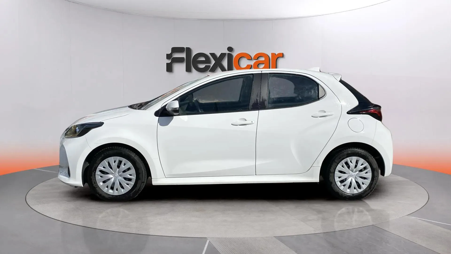 Toyota Yaris 1.0 70 Active - foto 4