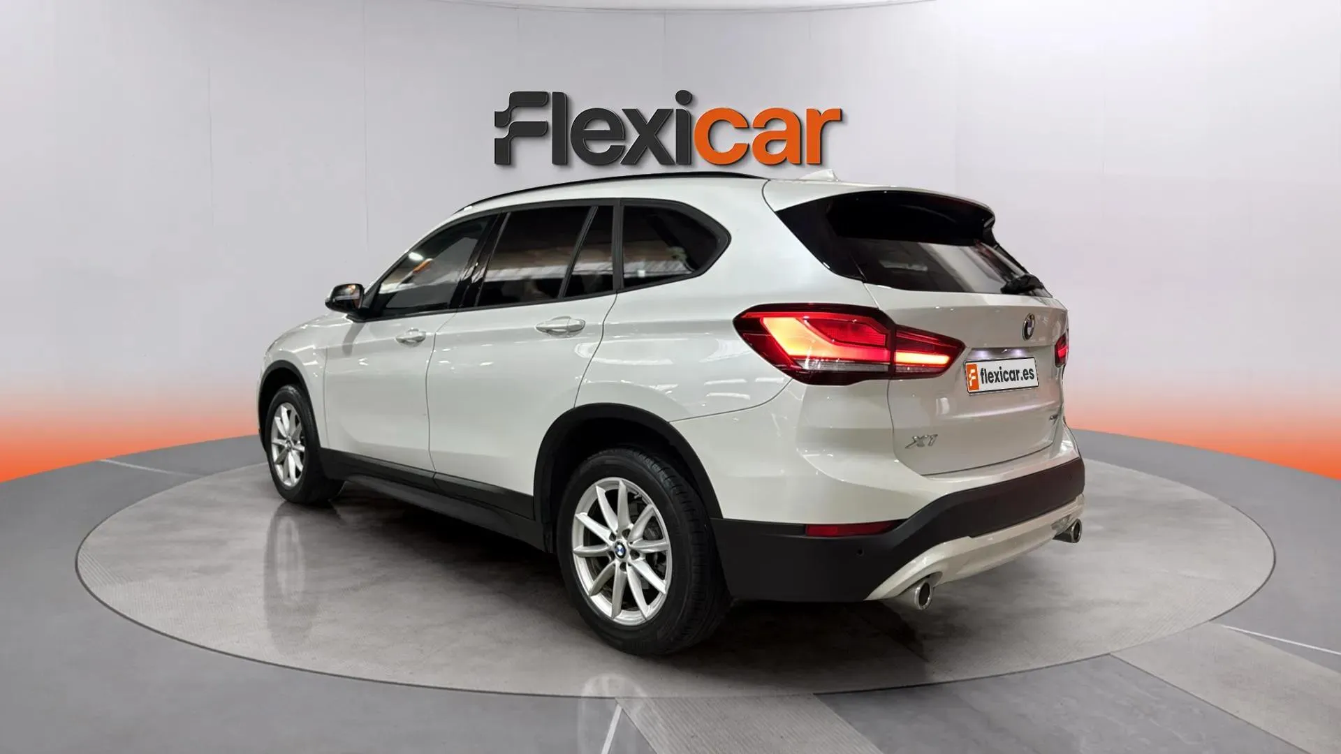 BMW X1 sDrive18d - foto 5