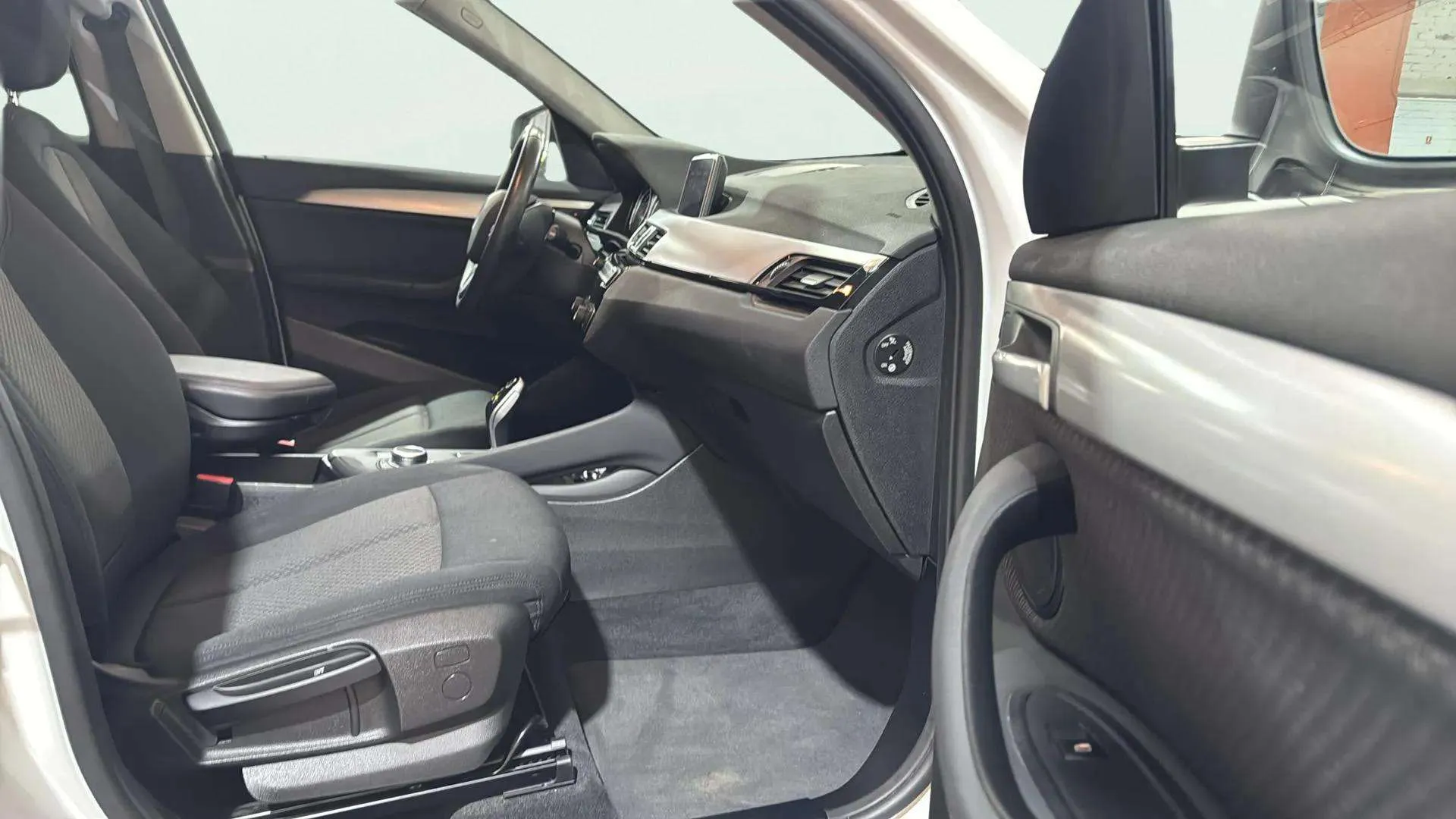 BMW X1 sDrive18d - foto 21