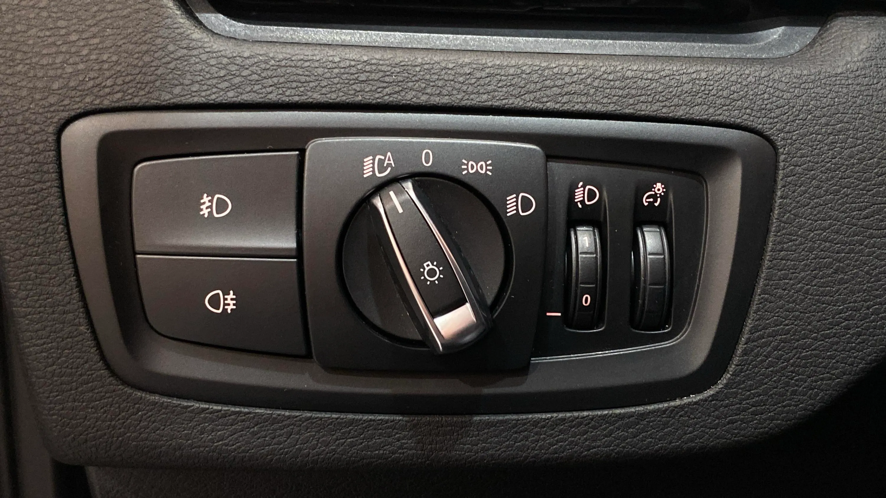 BMW X1 sDrive18d - foto 18