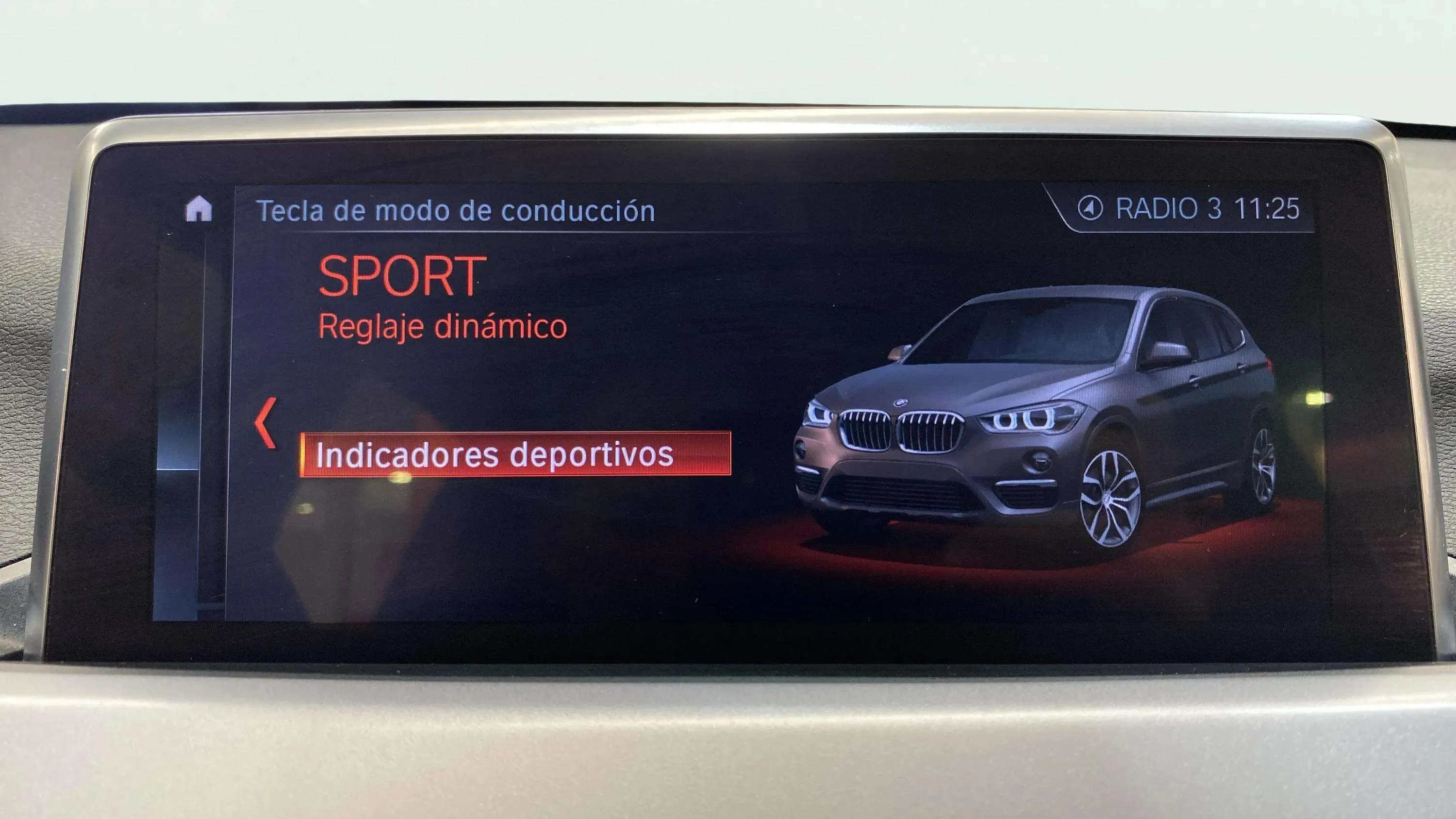 BMW X1 sDrive18d - foto 29