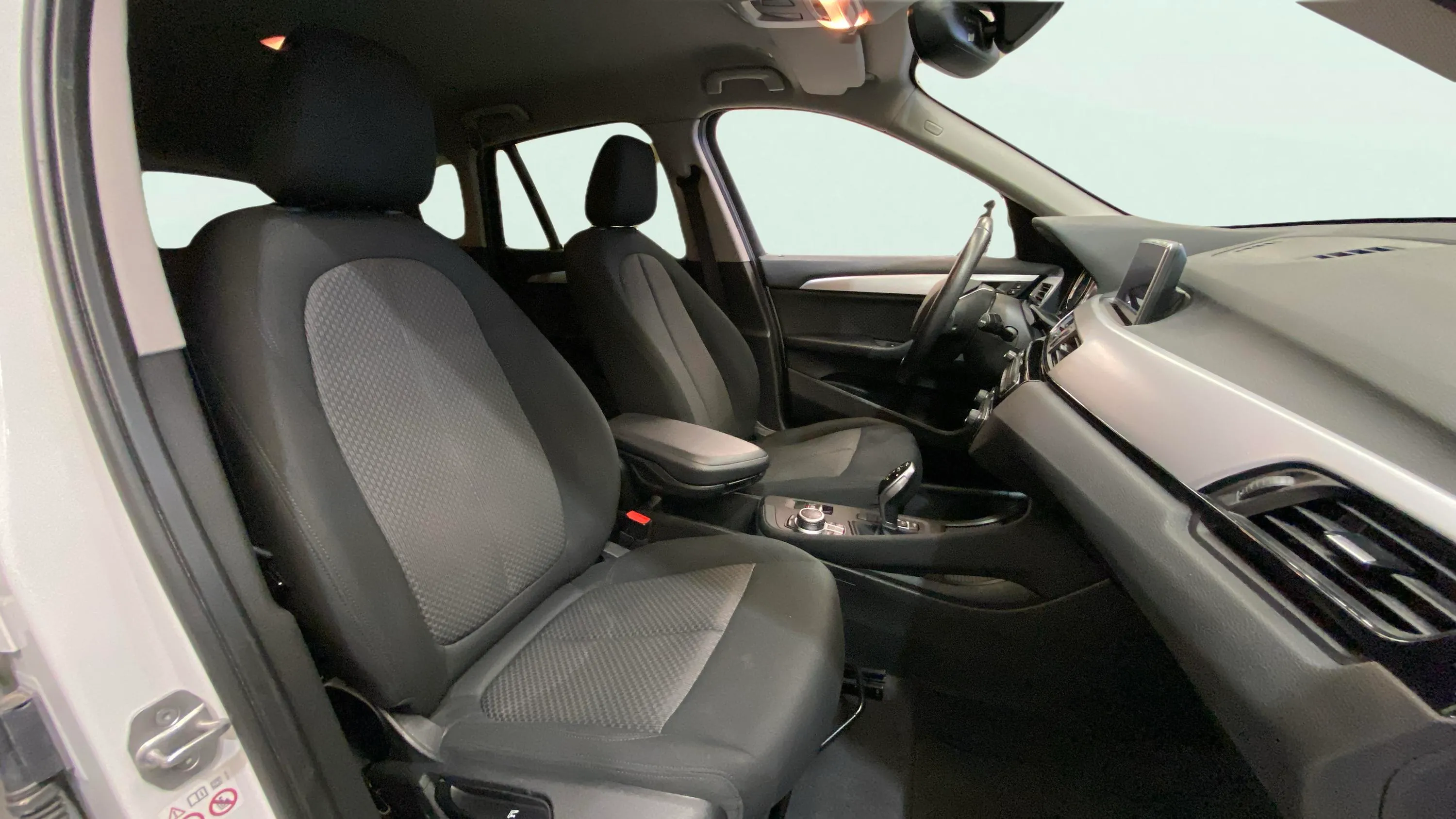 BMW X1 sDrive18d - foto 12